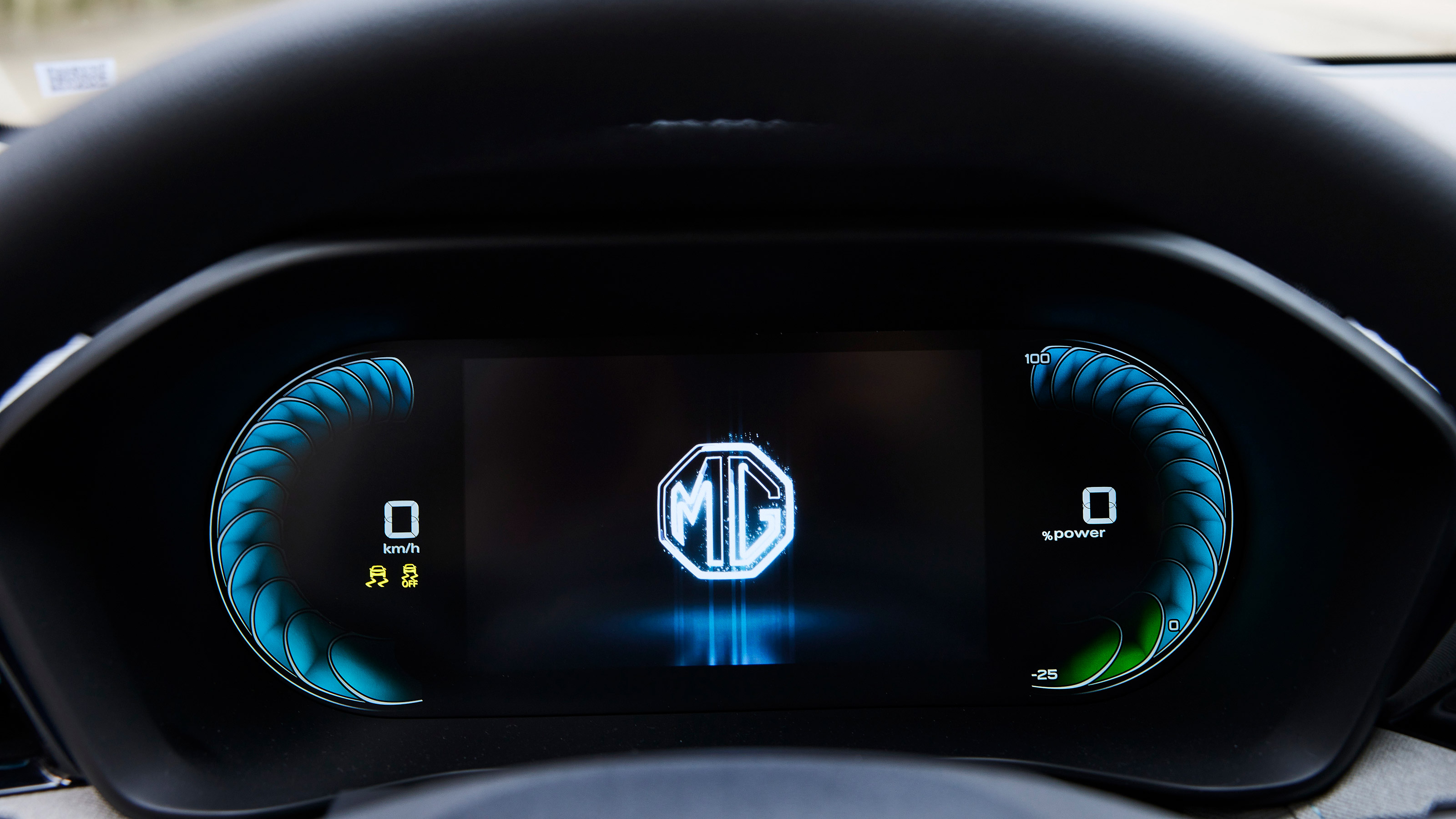 MG5 EV - dials