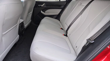 MG5 EV - rear seats