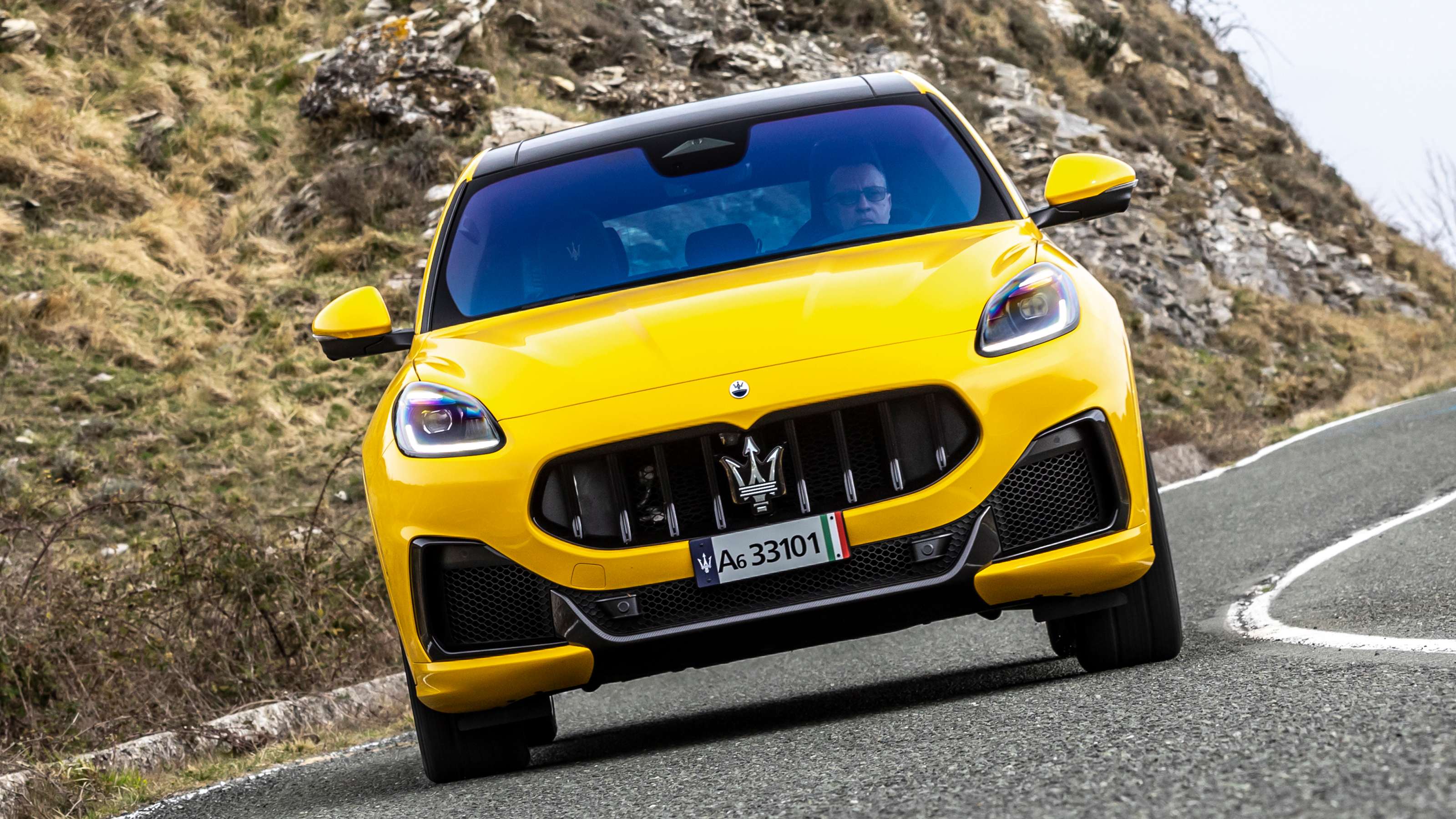 Maserati Grecale Trofeo - front cornering