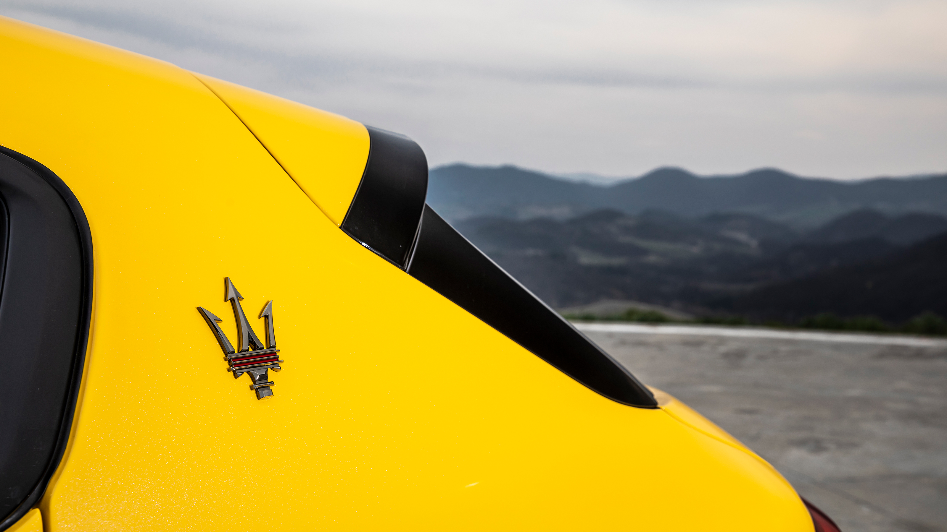 Maserati Grecale Trofeo - rear quarter