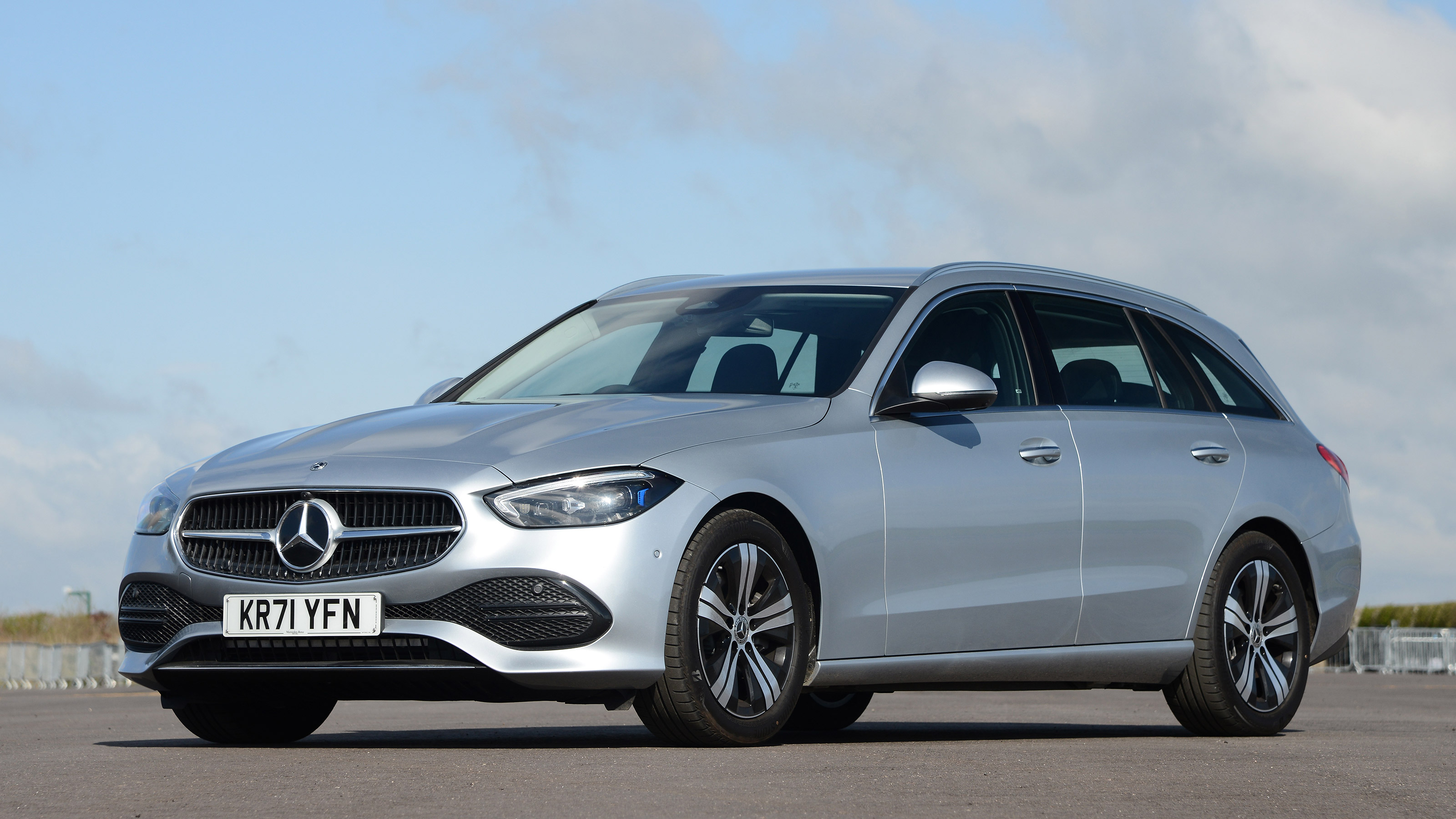 Mercedes C 200 d Estate - front static