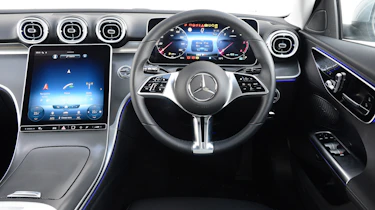 Mercedes C 220 d Estate - dash