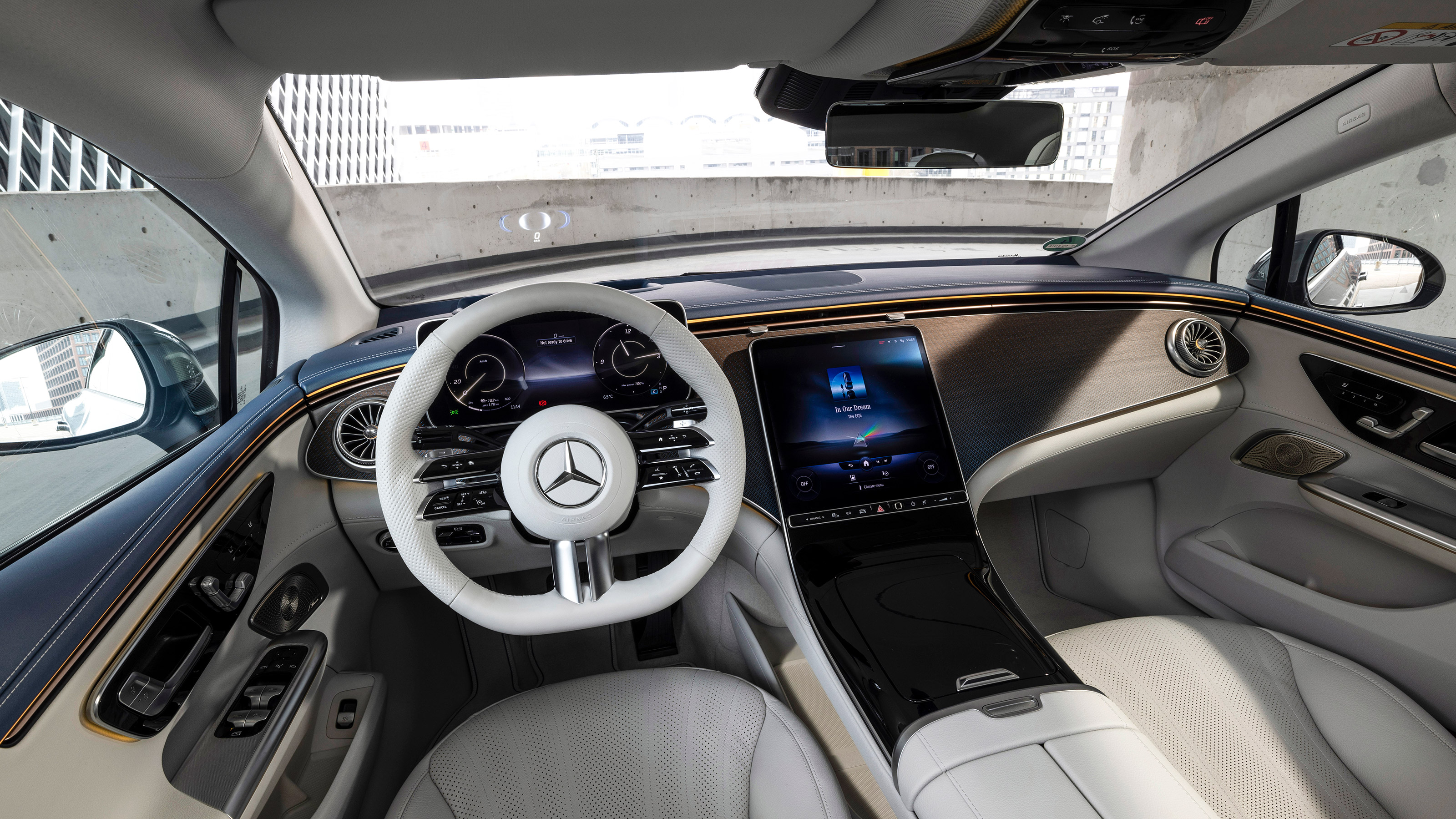 Mercedes EQE - cabin