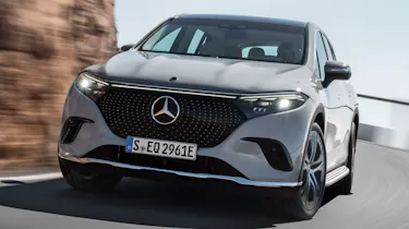 Mercedes EQS SUV - front cornering