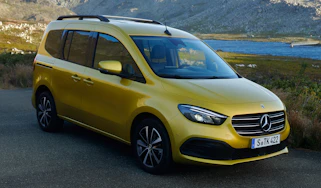 Mercedes T-Class - front