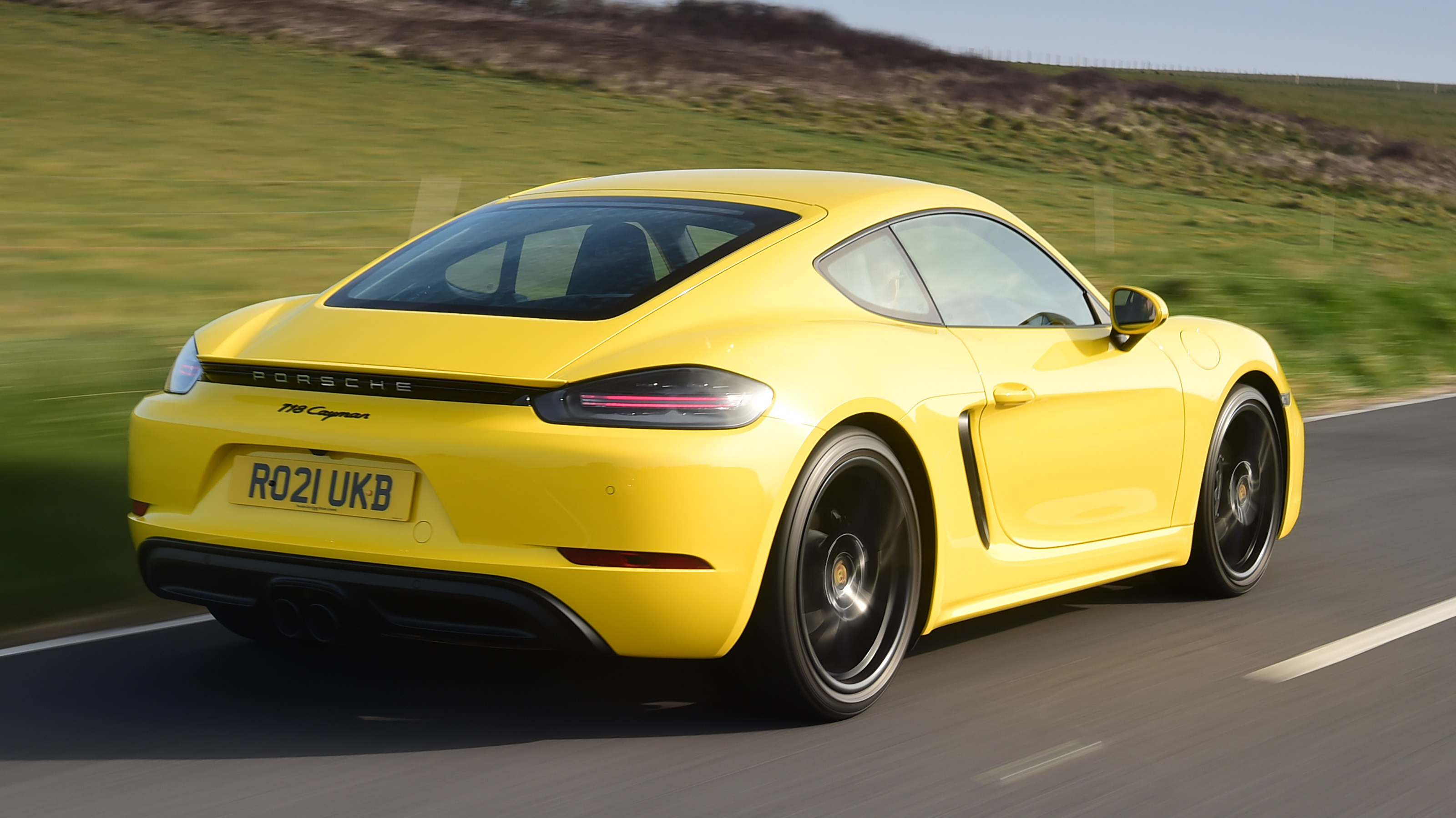 Porsche 718 Cayman - rear action