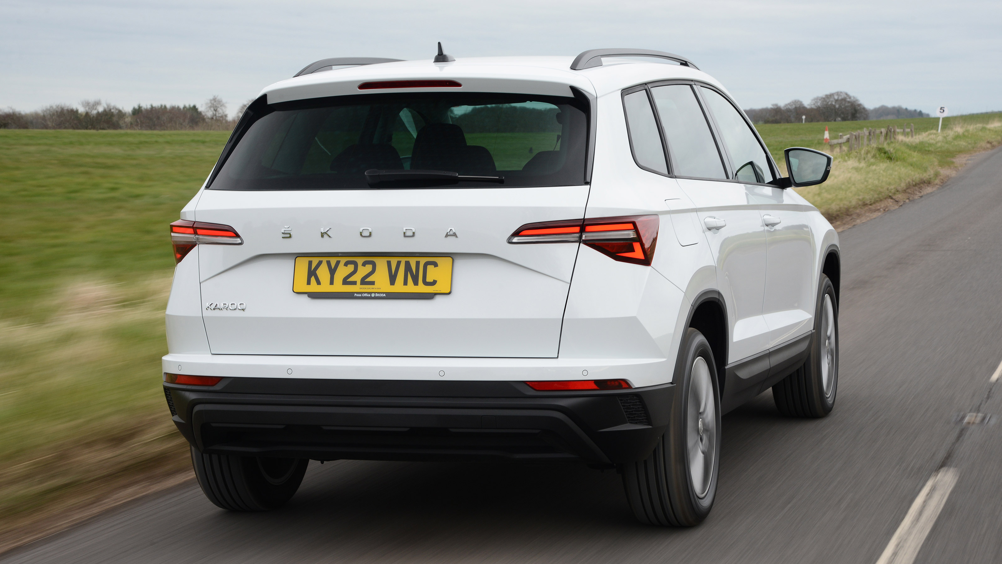 Skoda Karoq facelift - rear