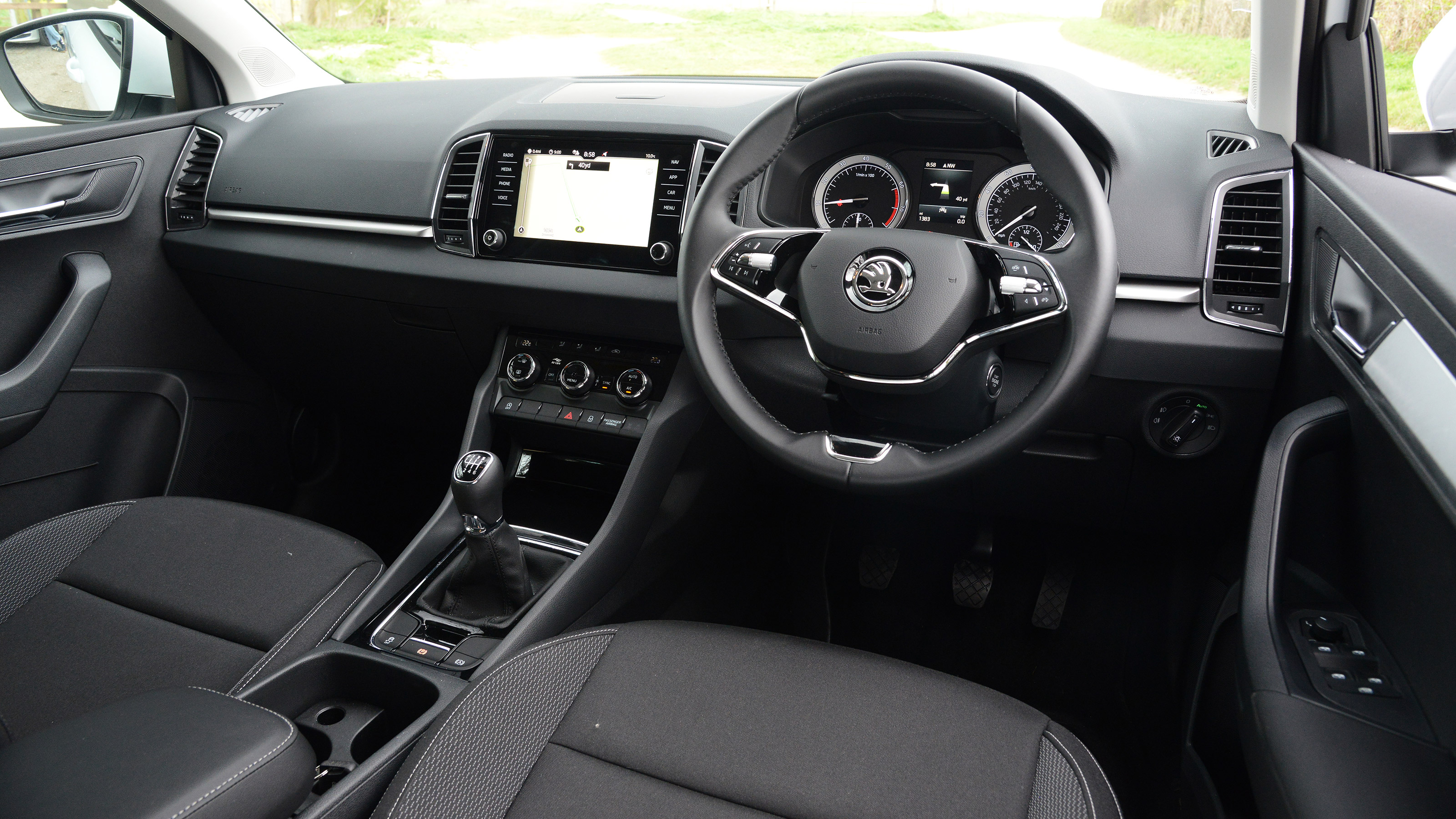 Skoda Karoq facelift - cabin