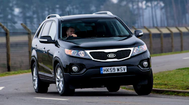Used Kia Sorento - front action