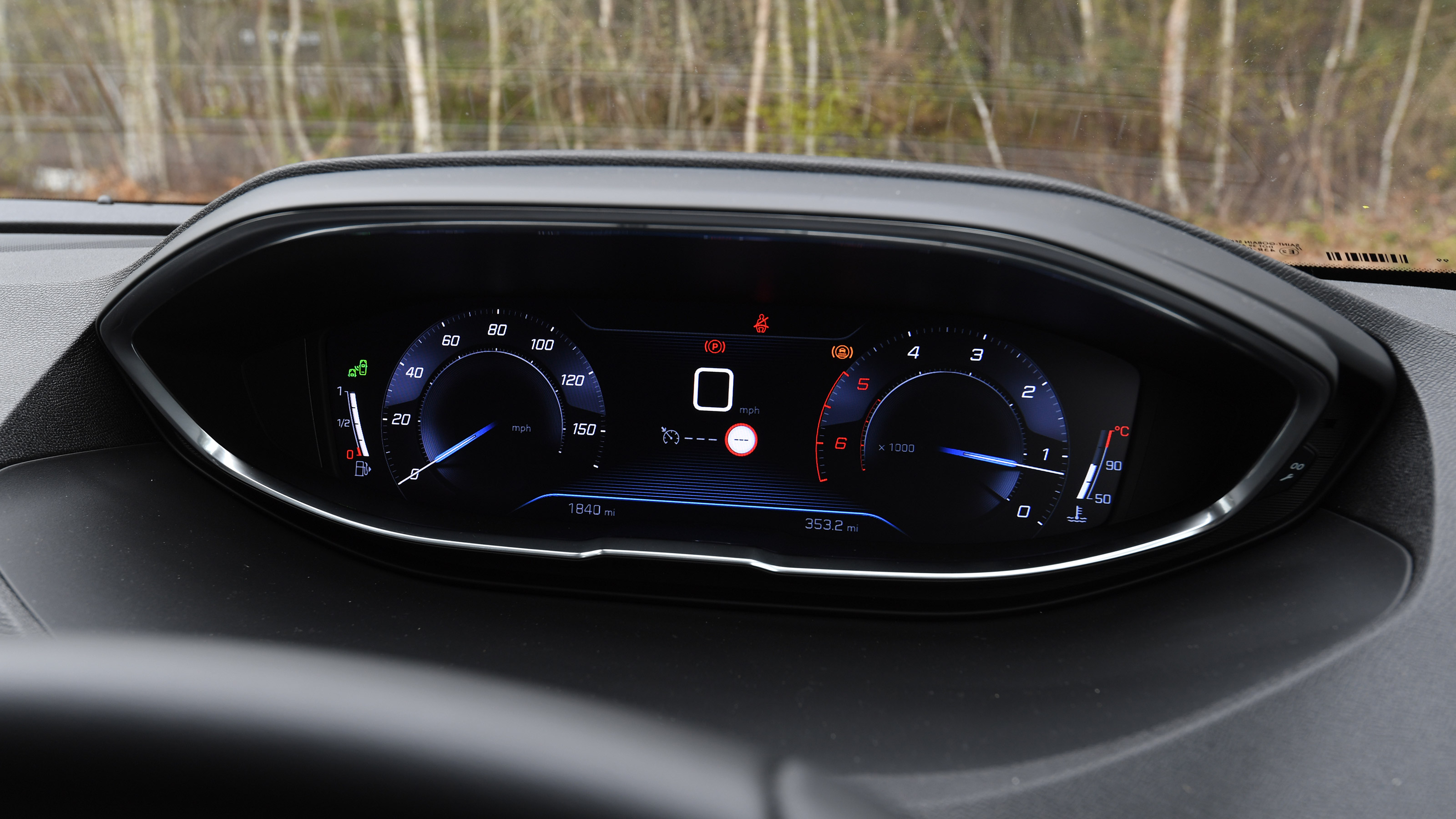 Used Peugeot 5008 Mk2 - dials