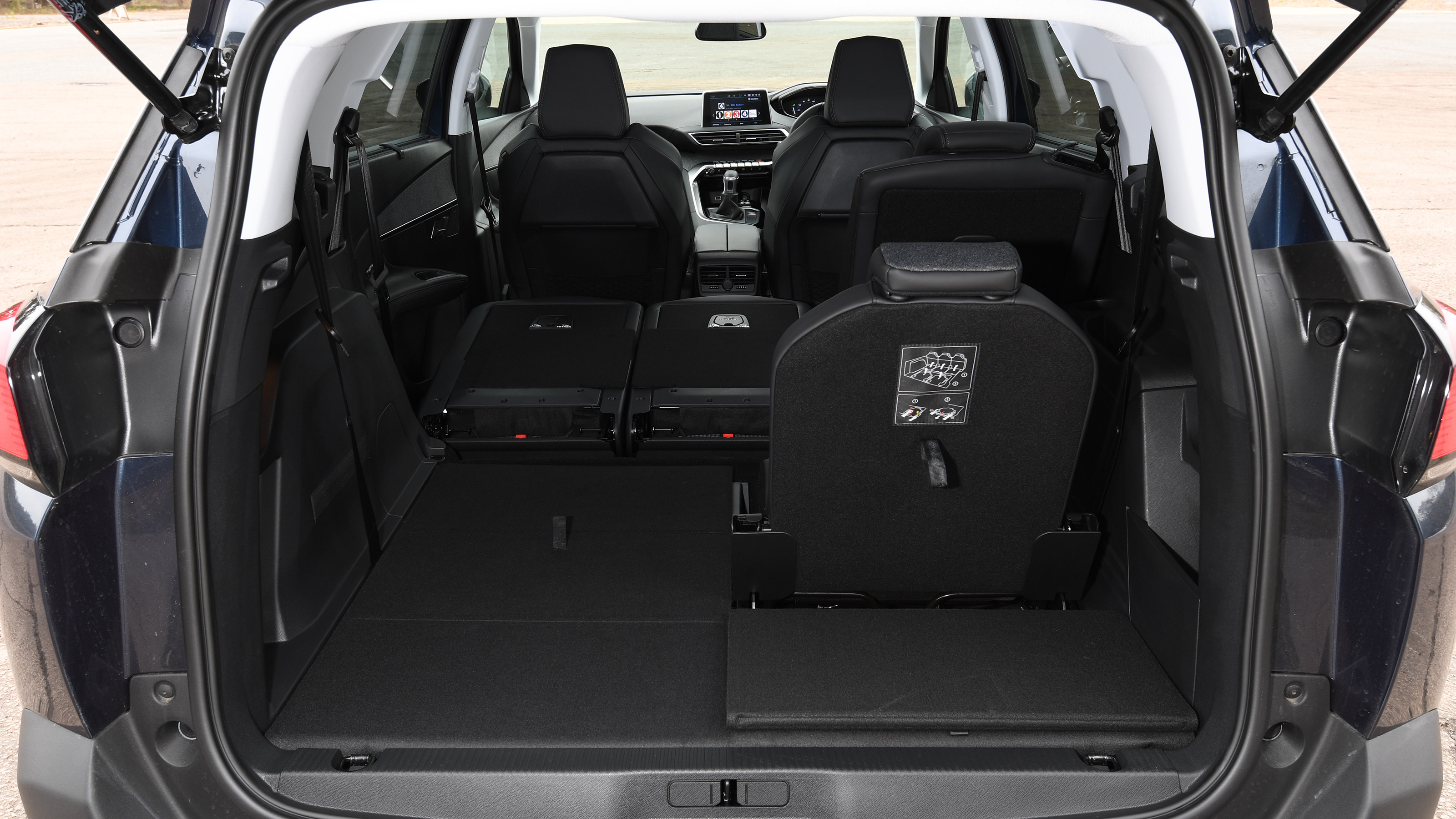 Used Peugeot 5008 Mk2 - boot