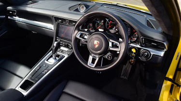 Used Porsche 911 - dash