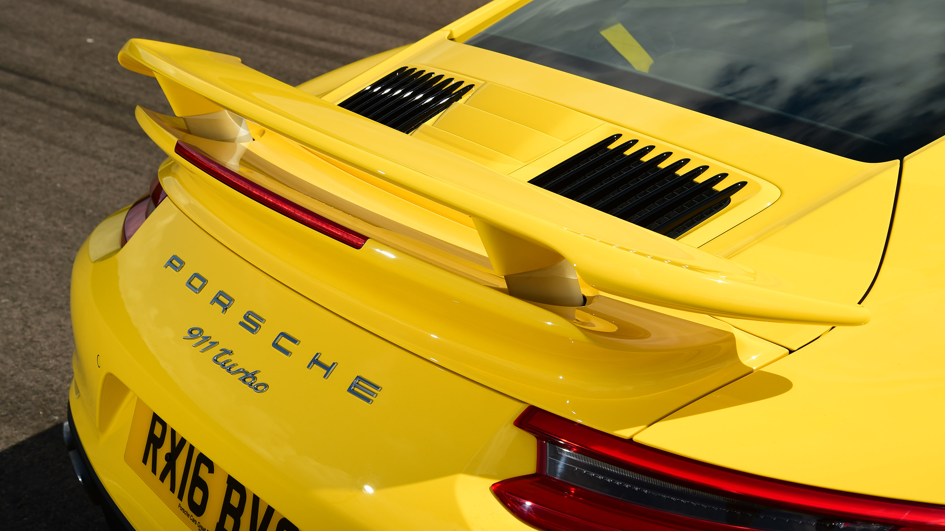Used Porsche 911 - rear detail