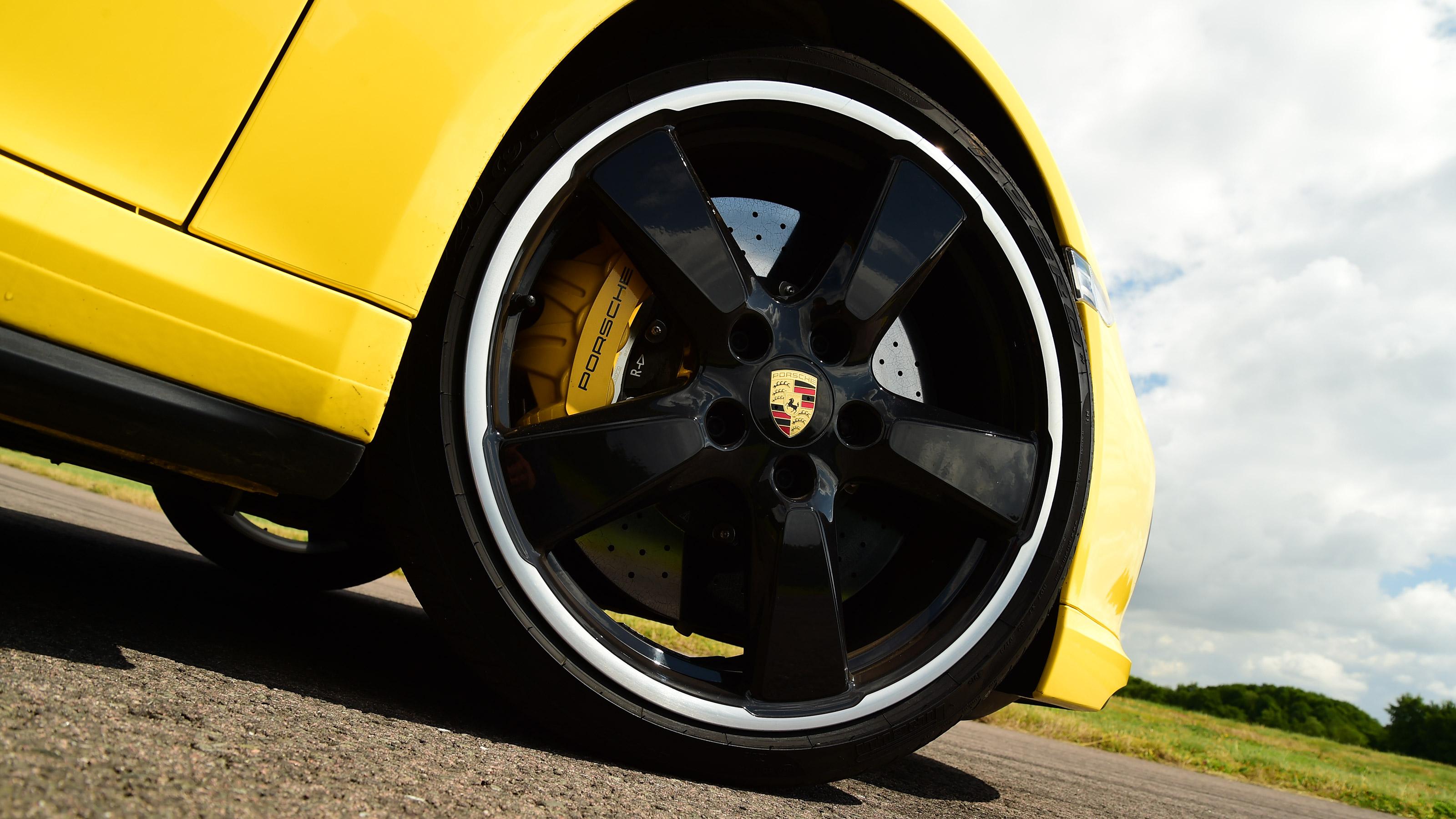 Used Porsche 911 - wheel