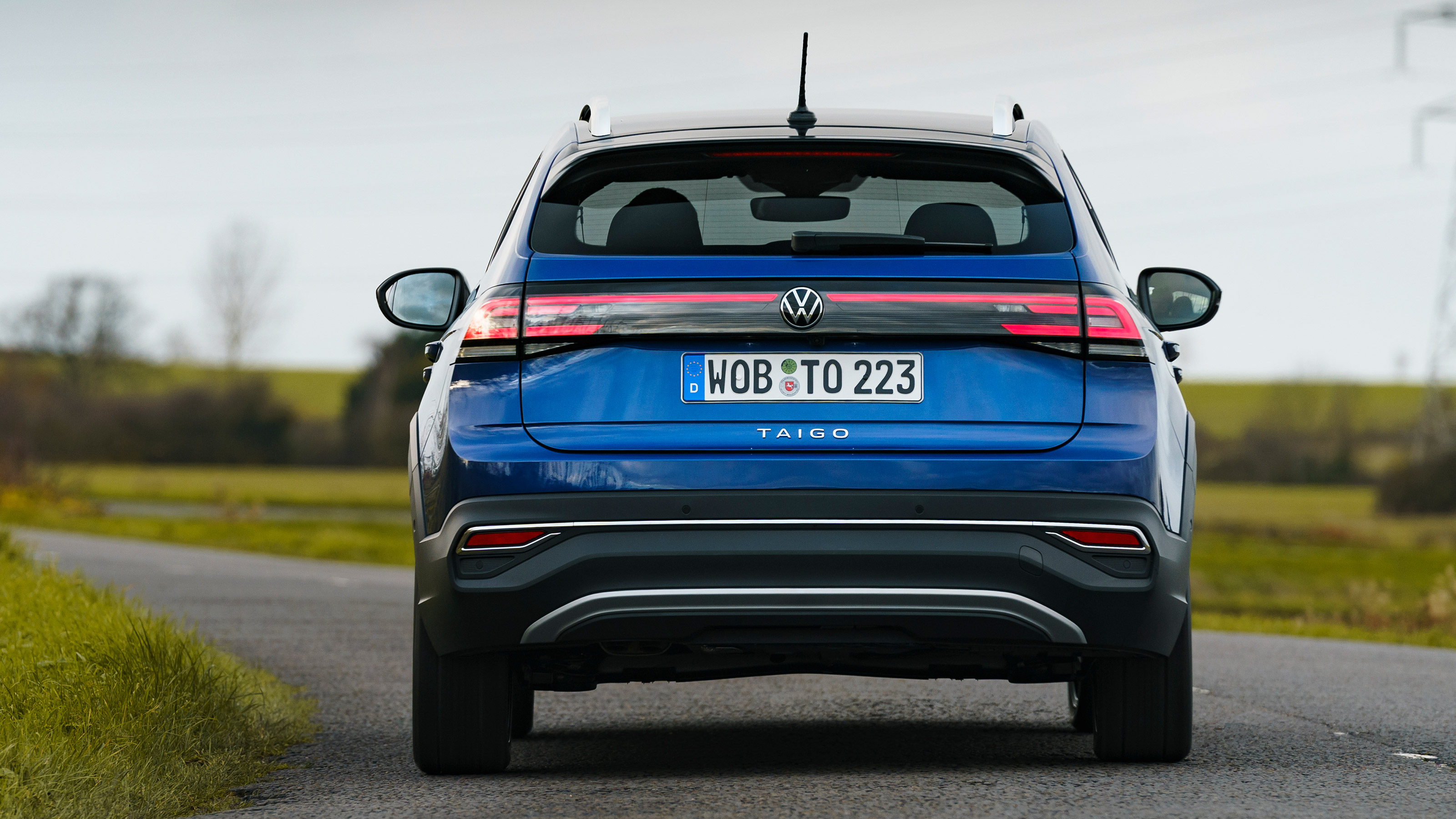 Volkswagen Taigo - rear cornering