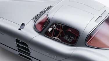 1955 Mercedes 300 SLR - interior through window