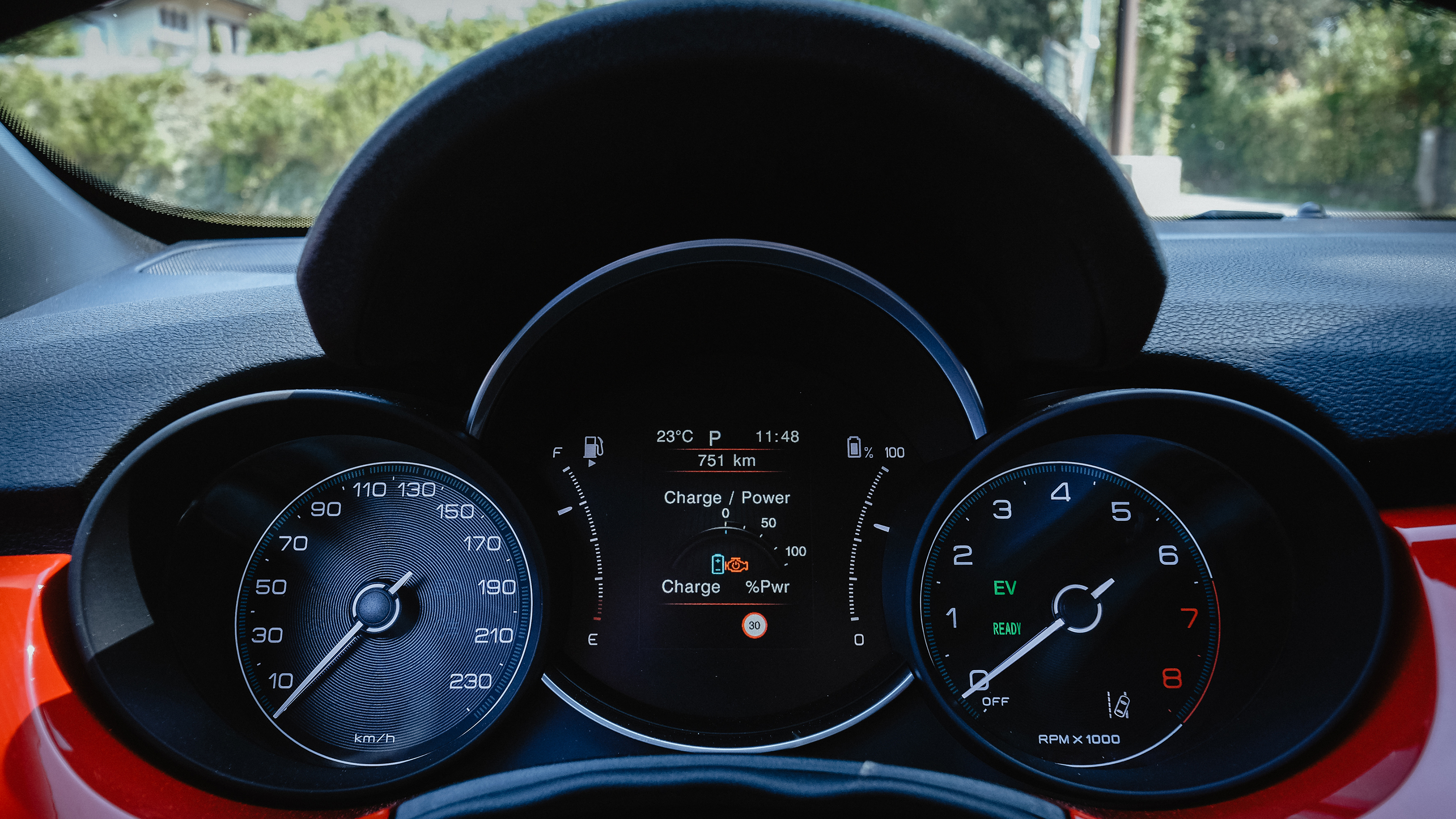 2022 Fiat 500X Hybrid - instrument cluster