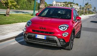 2022 Fiat 500X Hybrid - front tracking