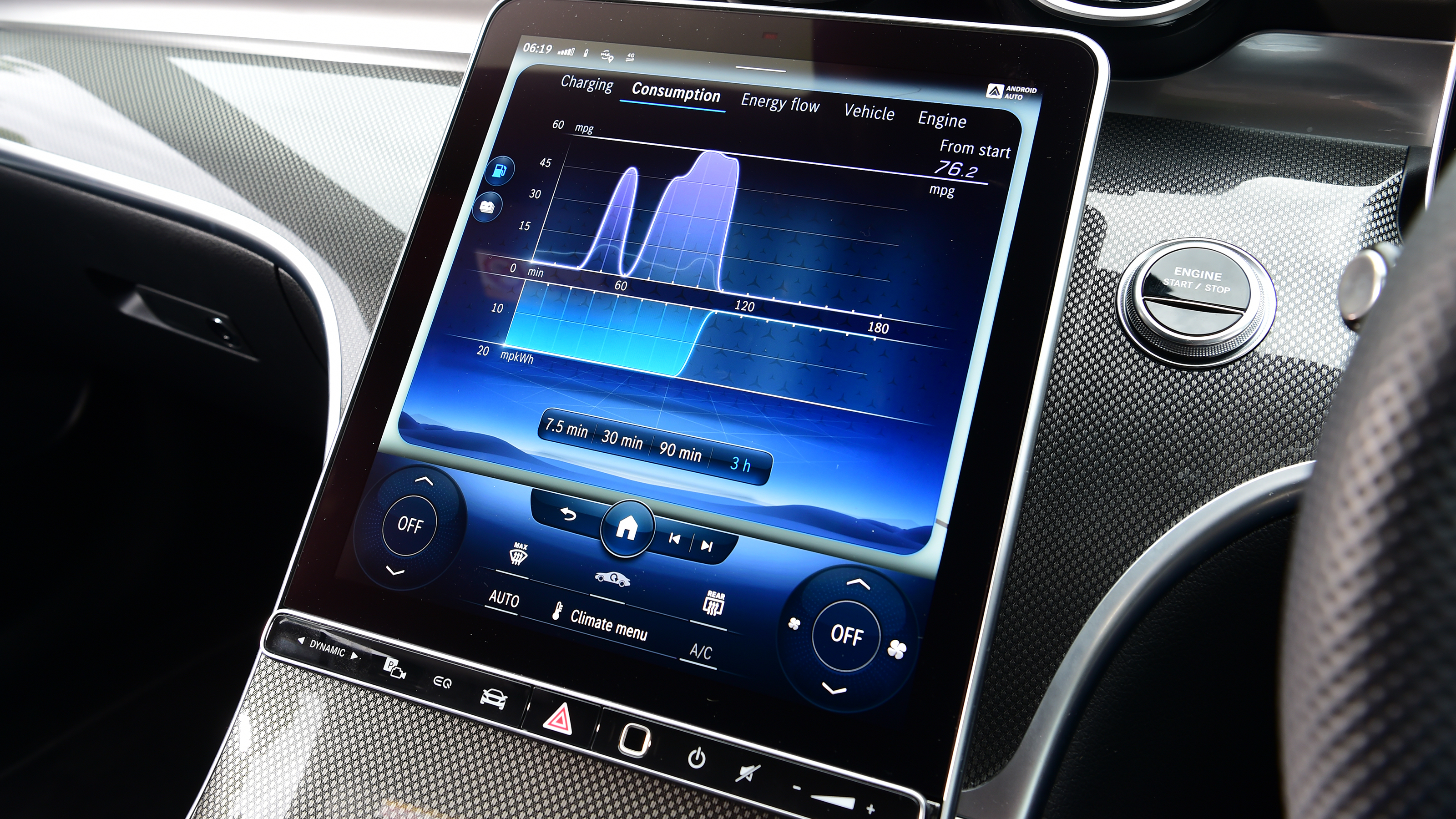 2022 Mercedes C 300 e - infotainment screen