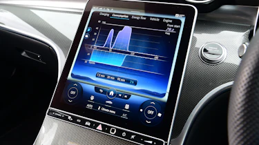 2022 Mercedes C 300 e - infotainment screen