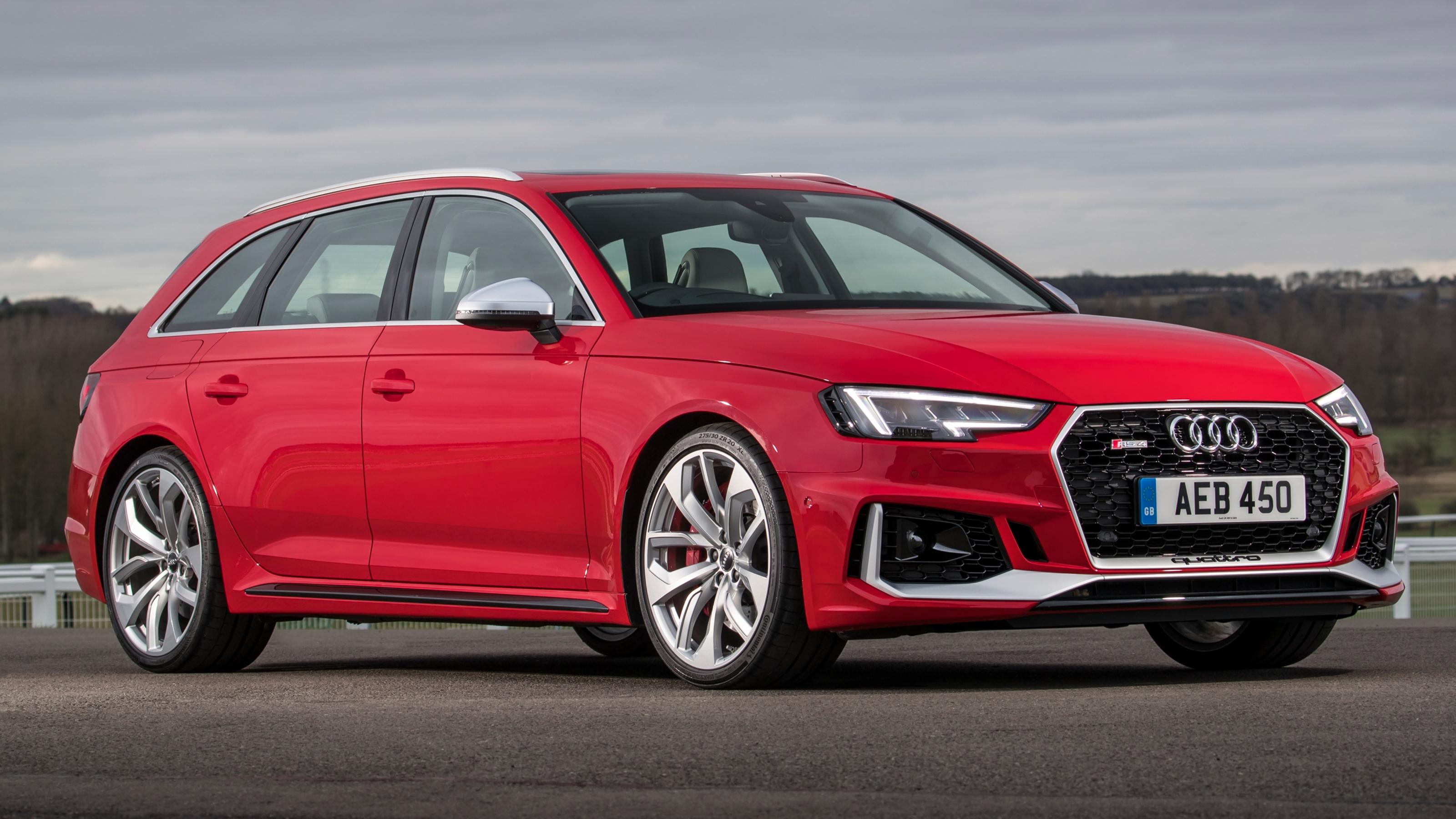 Peugeot 508 SW Sport Engineered vs BMW 330e xDrive Touring - Audi RS4