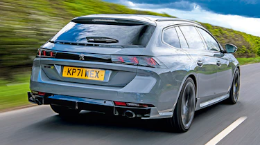 Peugeot 508 SW Sport Engineered vs BMW 330e xDrive Touring - 508 rear tracking