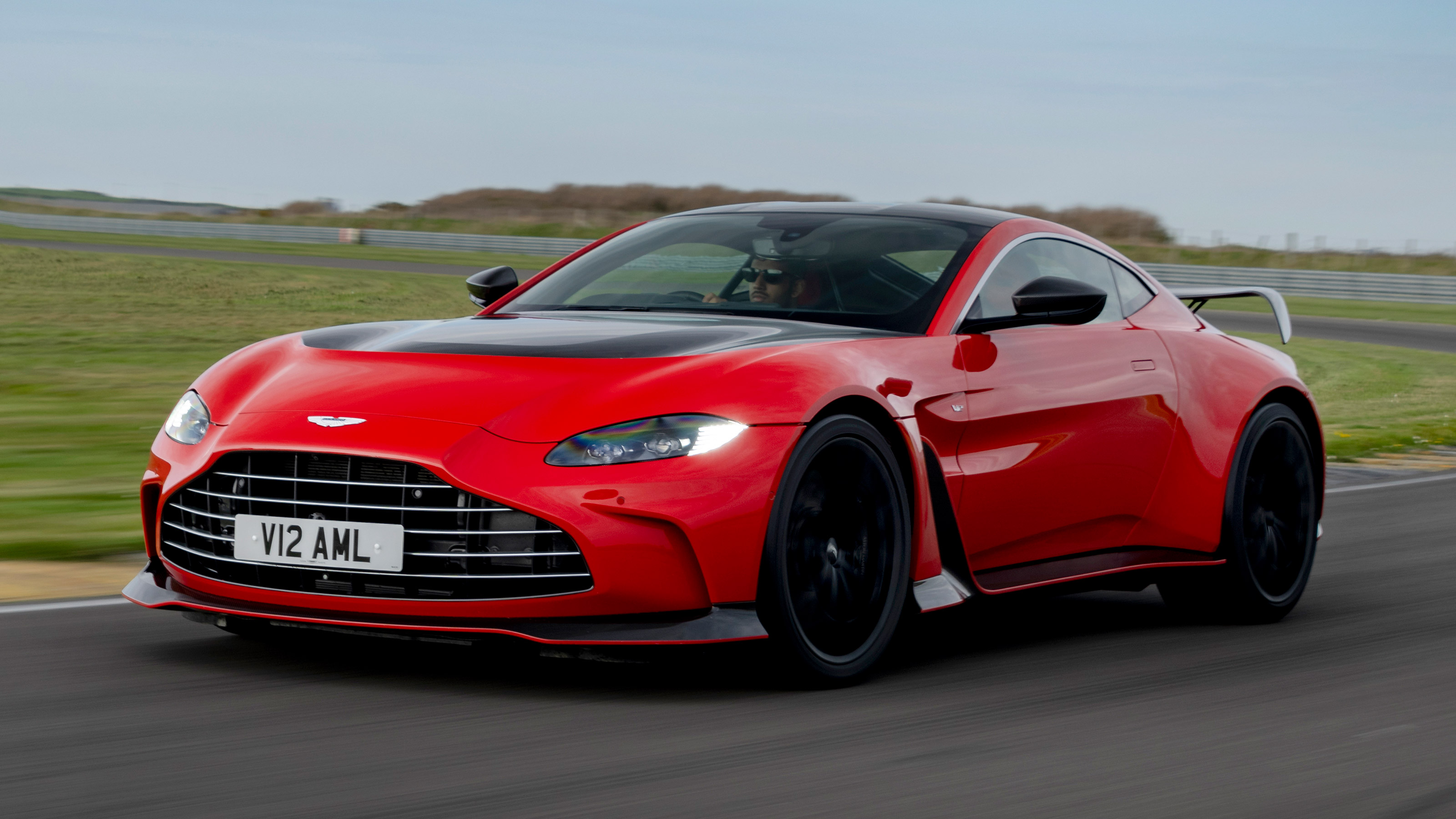 Aston Martin V12 Vantage - front action