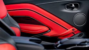 Aston Martin V12 Vantage - door detail