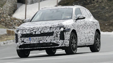 Audi Q5 - front spy shot