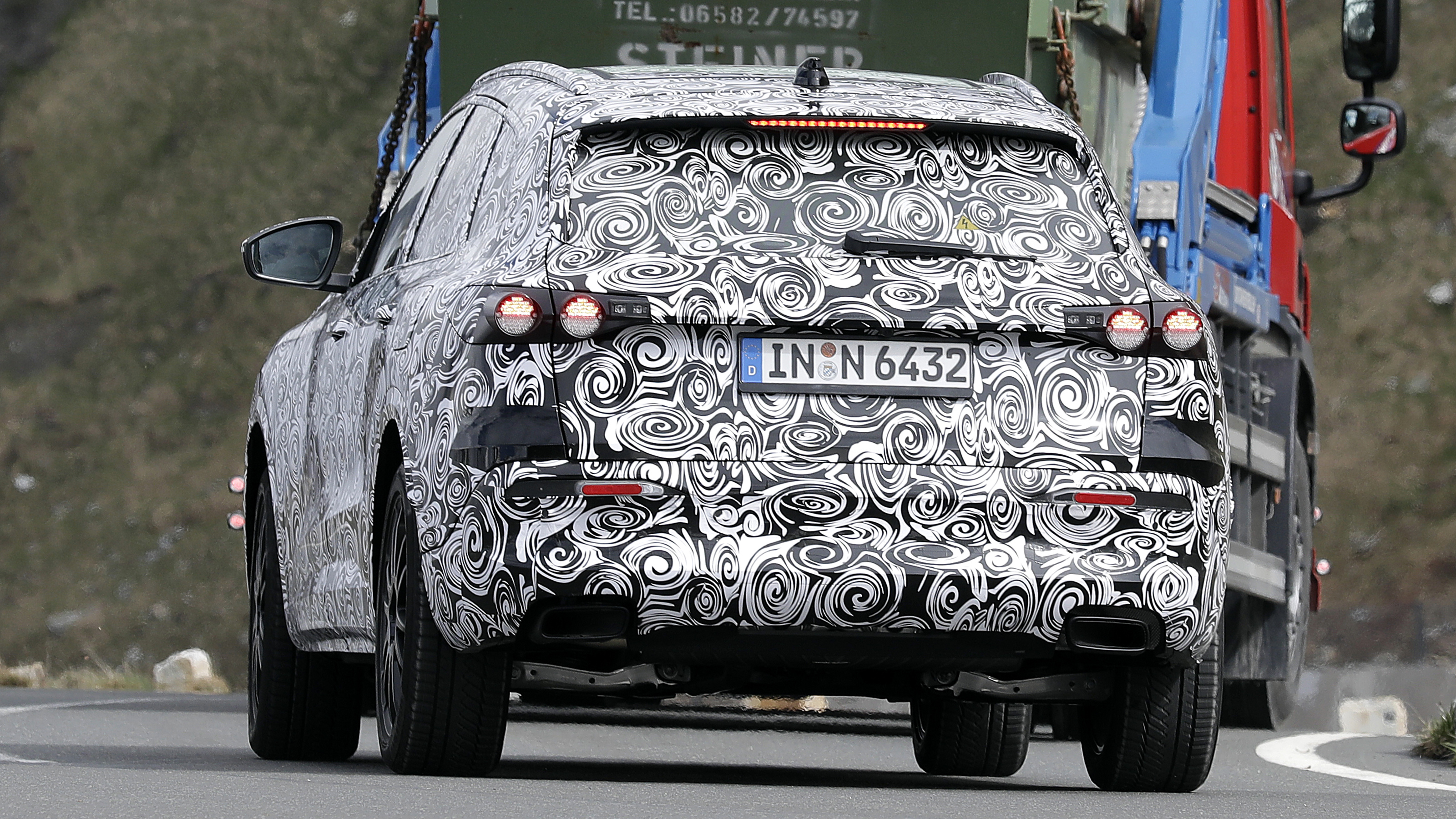 Audi Q5 - front spy shot rear