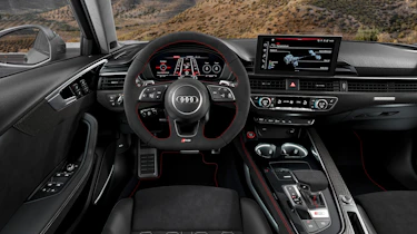 Audi RS 4 Avant Competition - dash