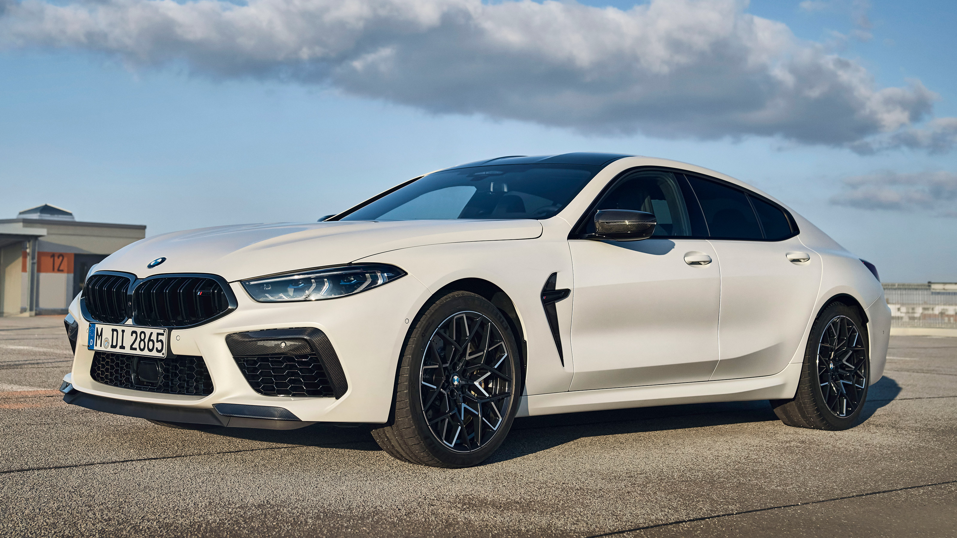 BMW M8 Gran Coupe - front static