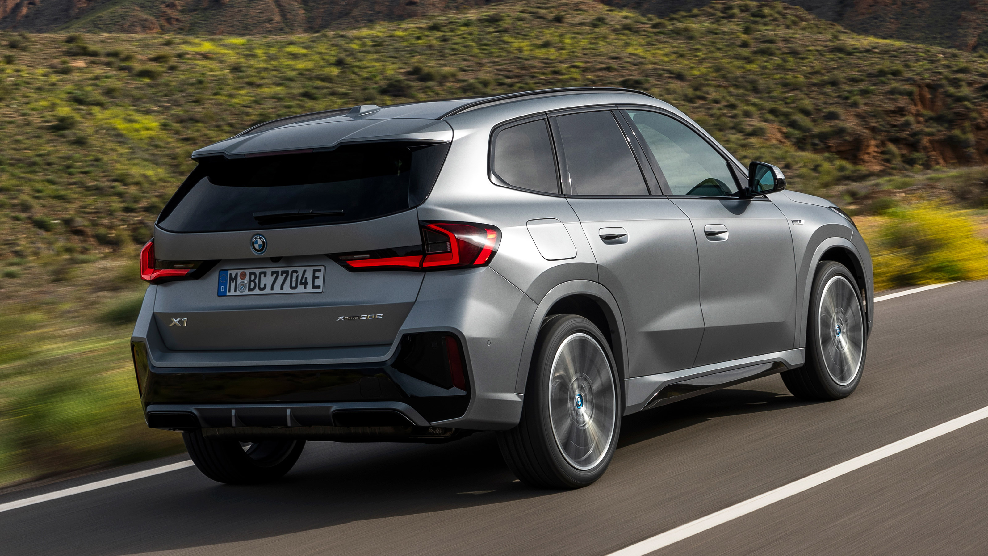 BMW X1 - rear action