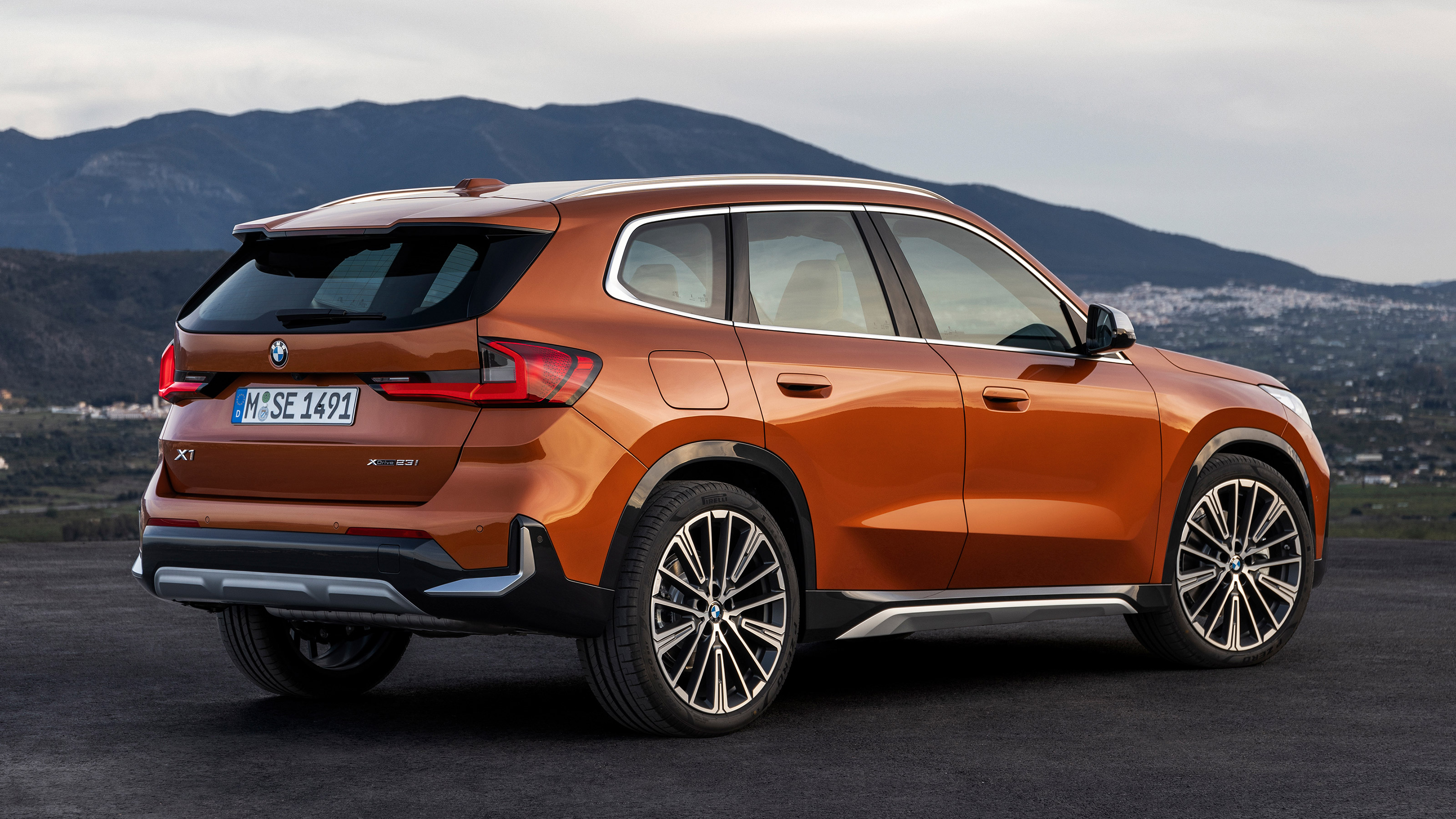 BMW X1 - rear static