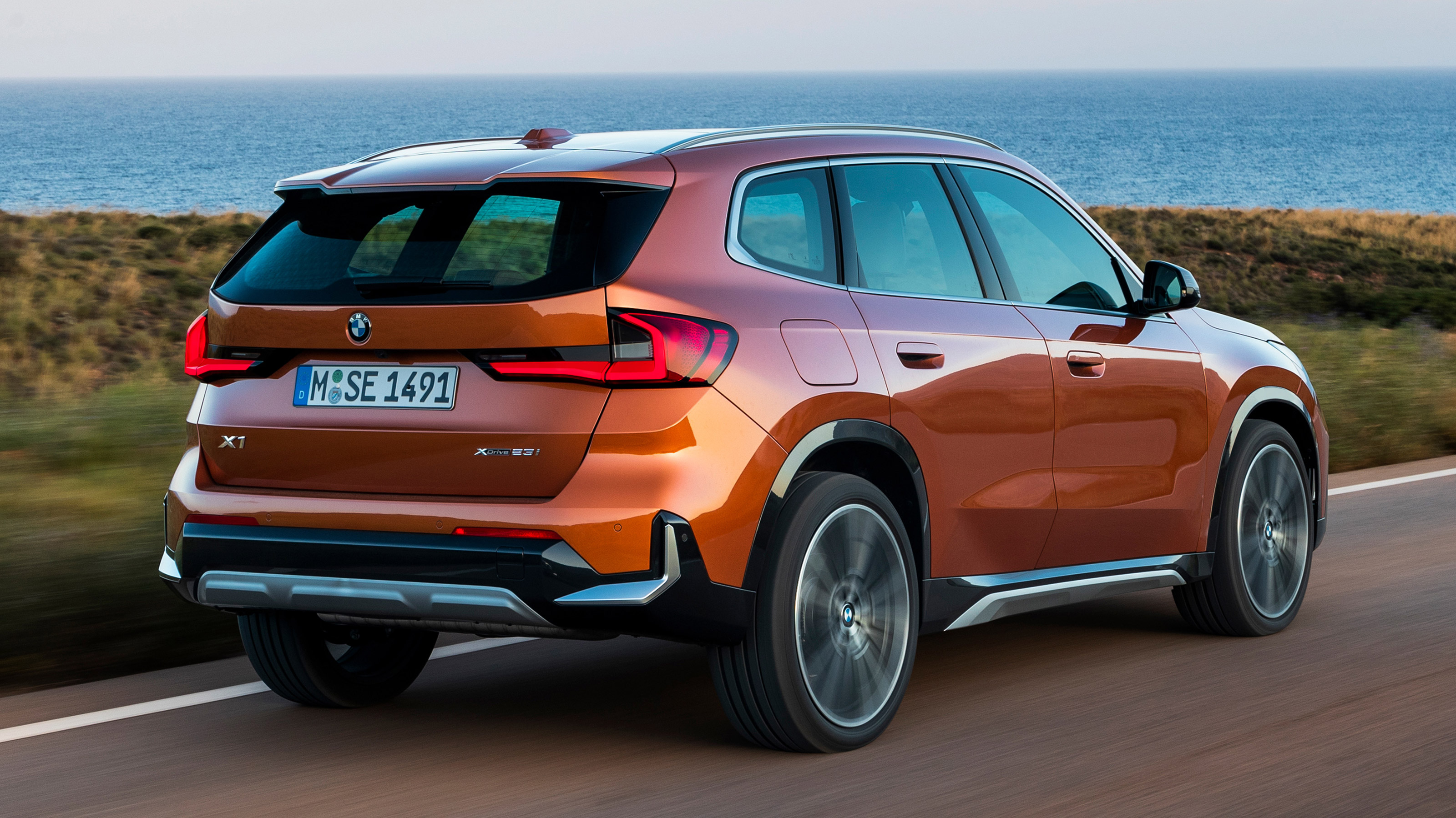 BMW X1 - rear
