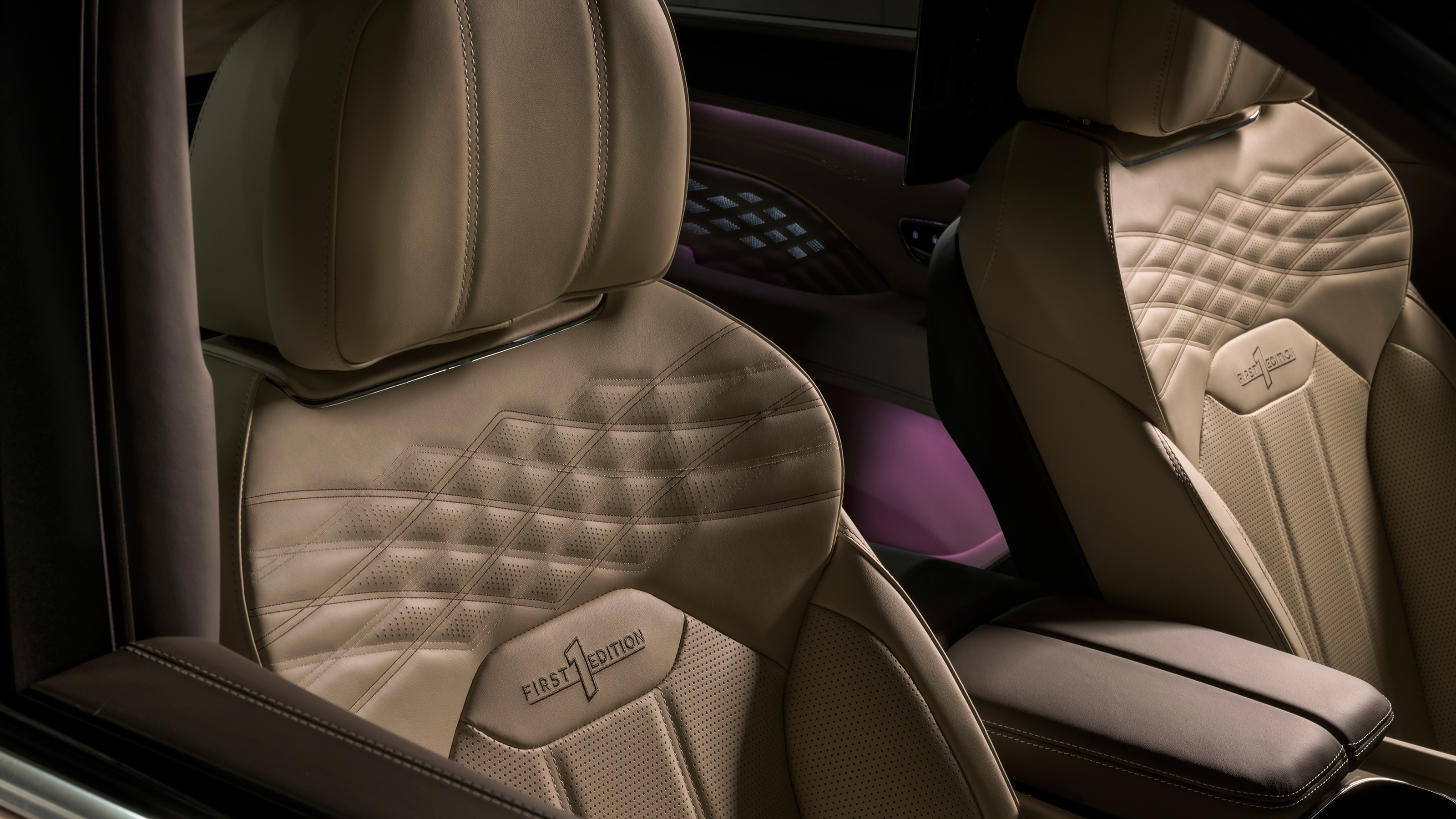 New Bentley Bentayga Azure First Edition - seats
