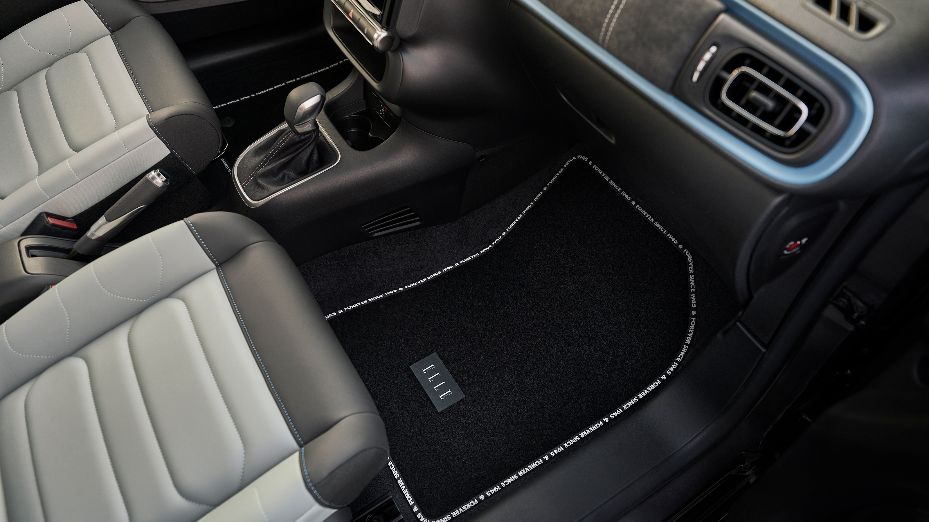 Citroen C3 Elle - passenger footwell