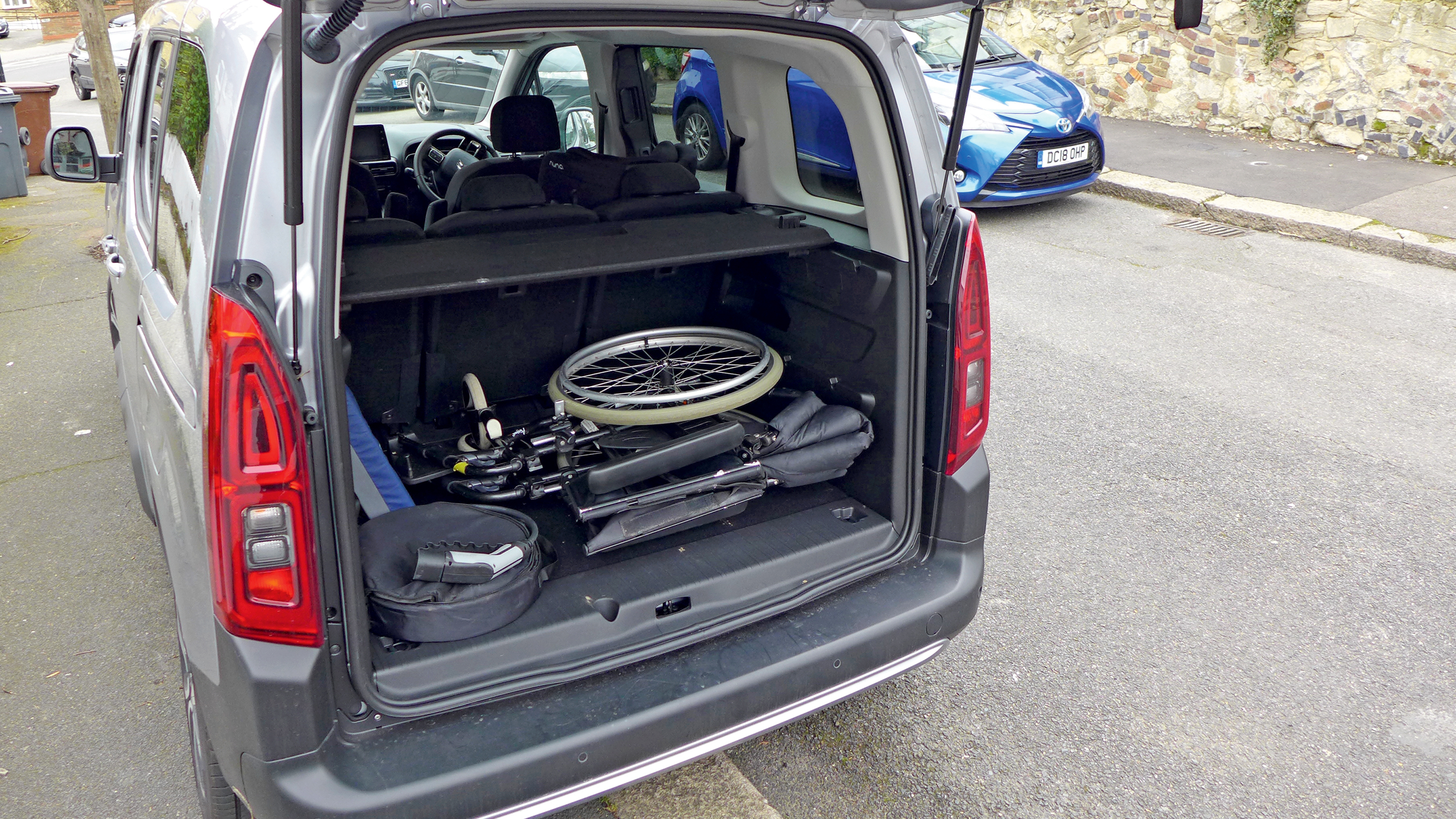 Citroen E-Berlingo long termer - open boot