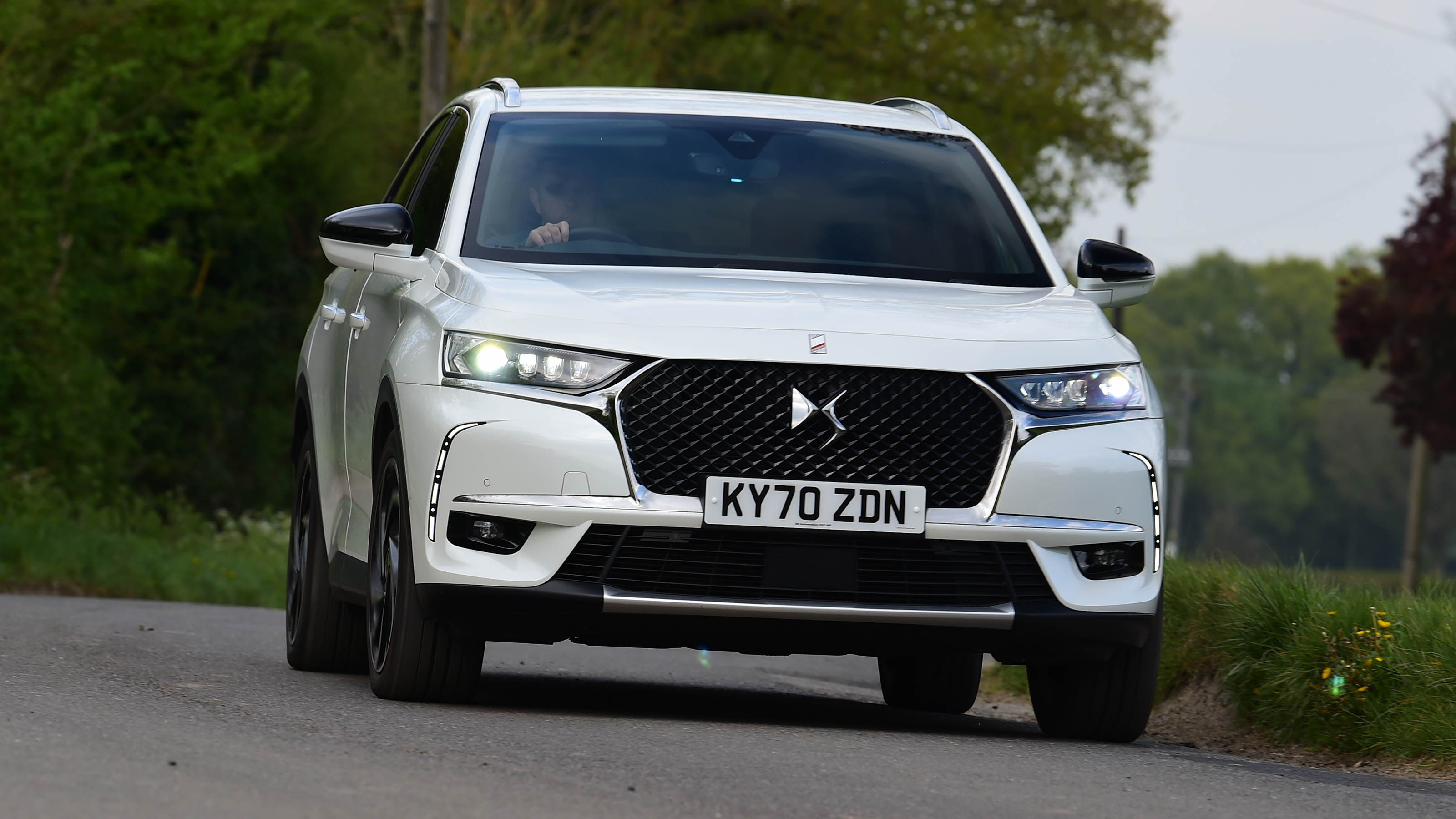 DS 7 Long Term Test - front action