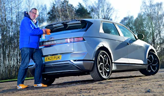 John McIlroy washing Ioniq 5
