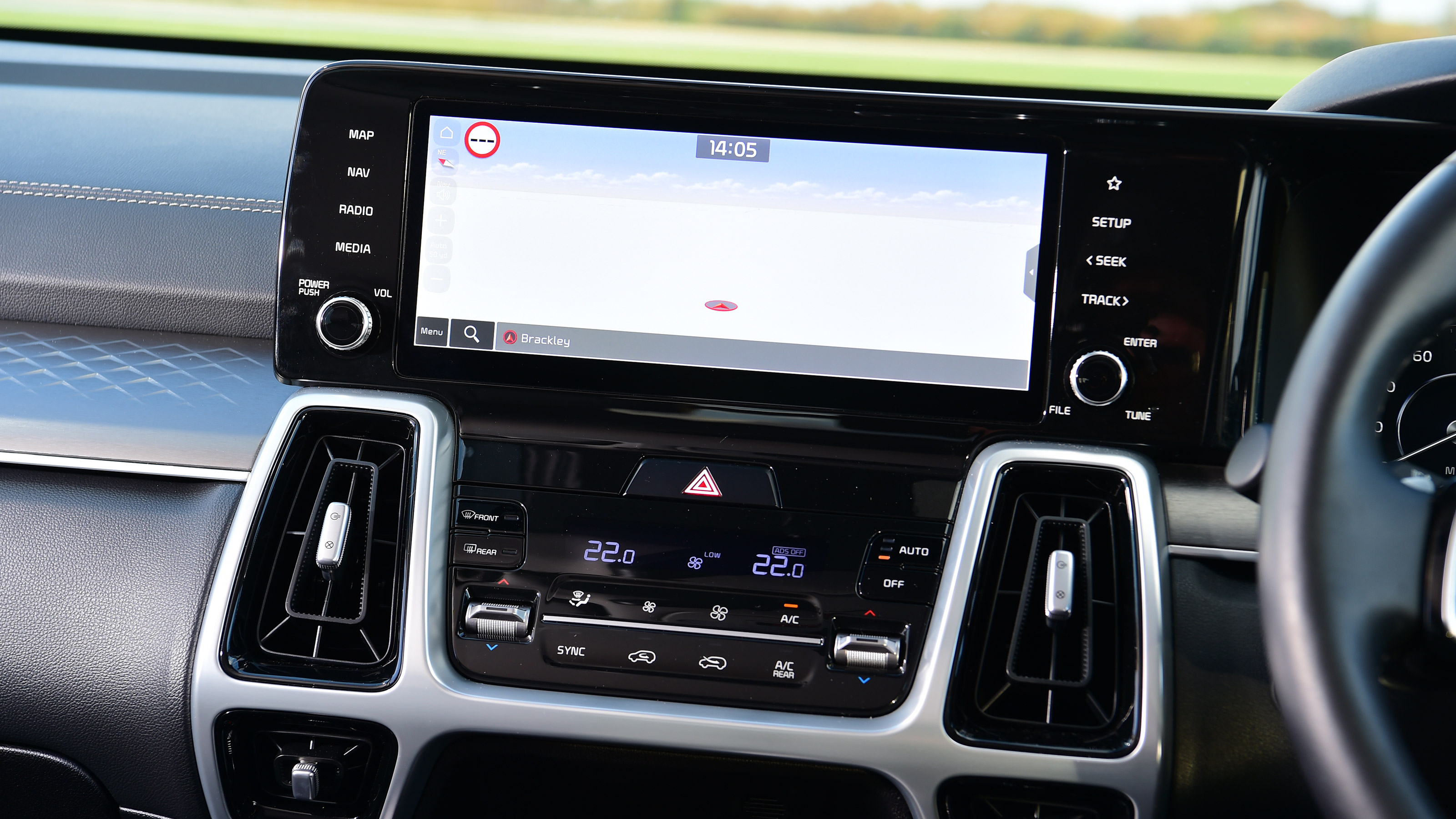 Volkswagen Tiguan Allspace - sat-nav