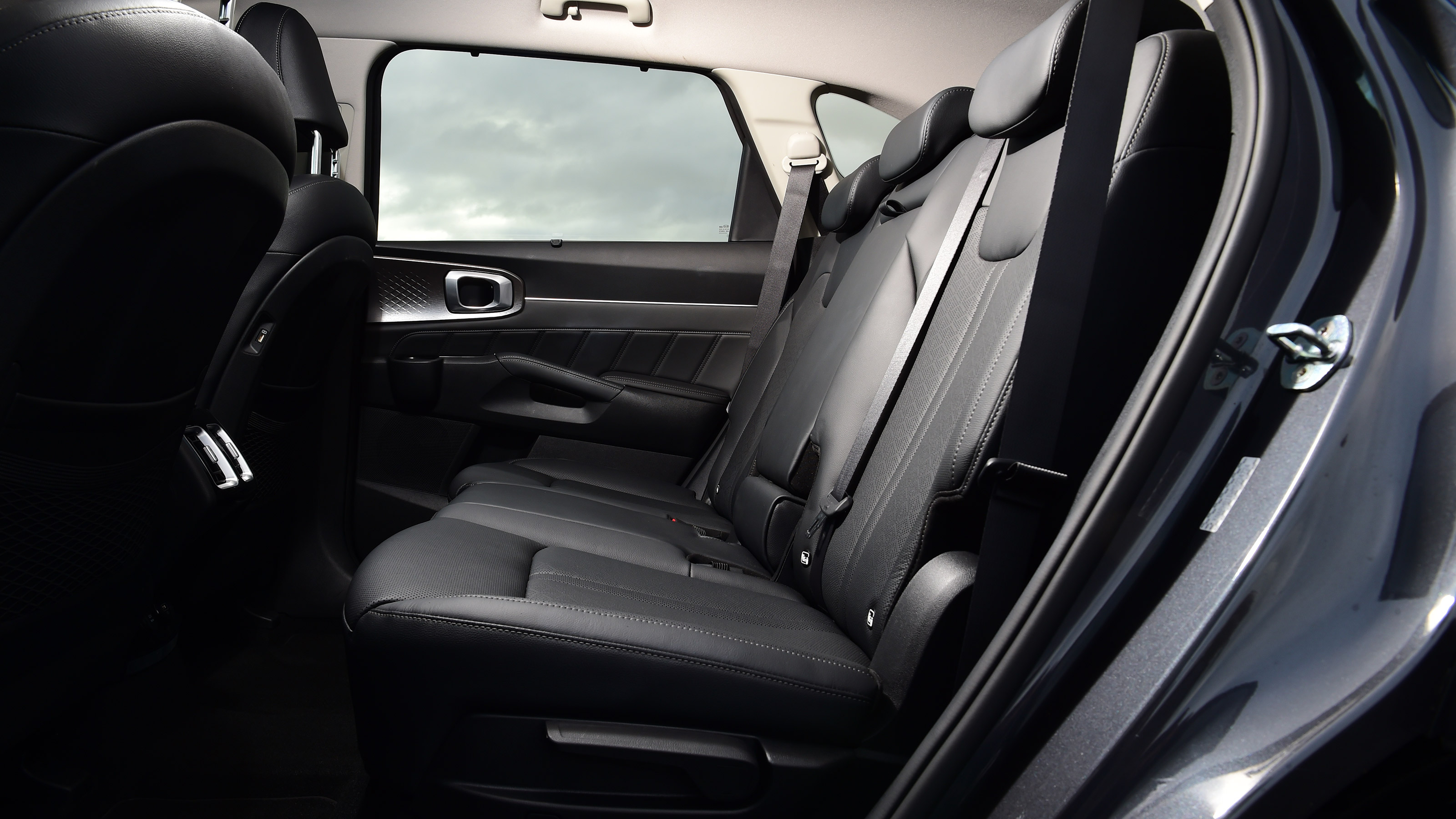 Volkswagen Tiguan Allspace - rear seats