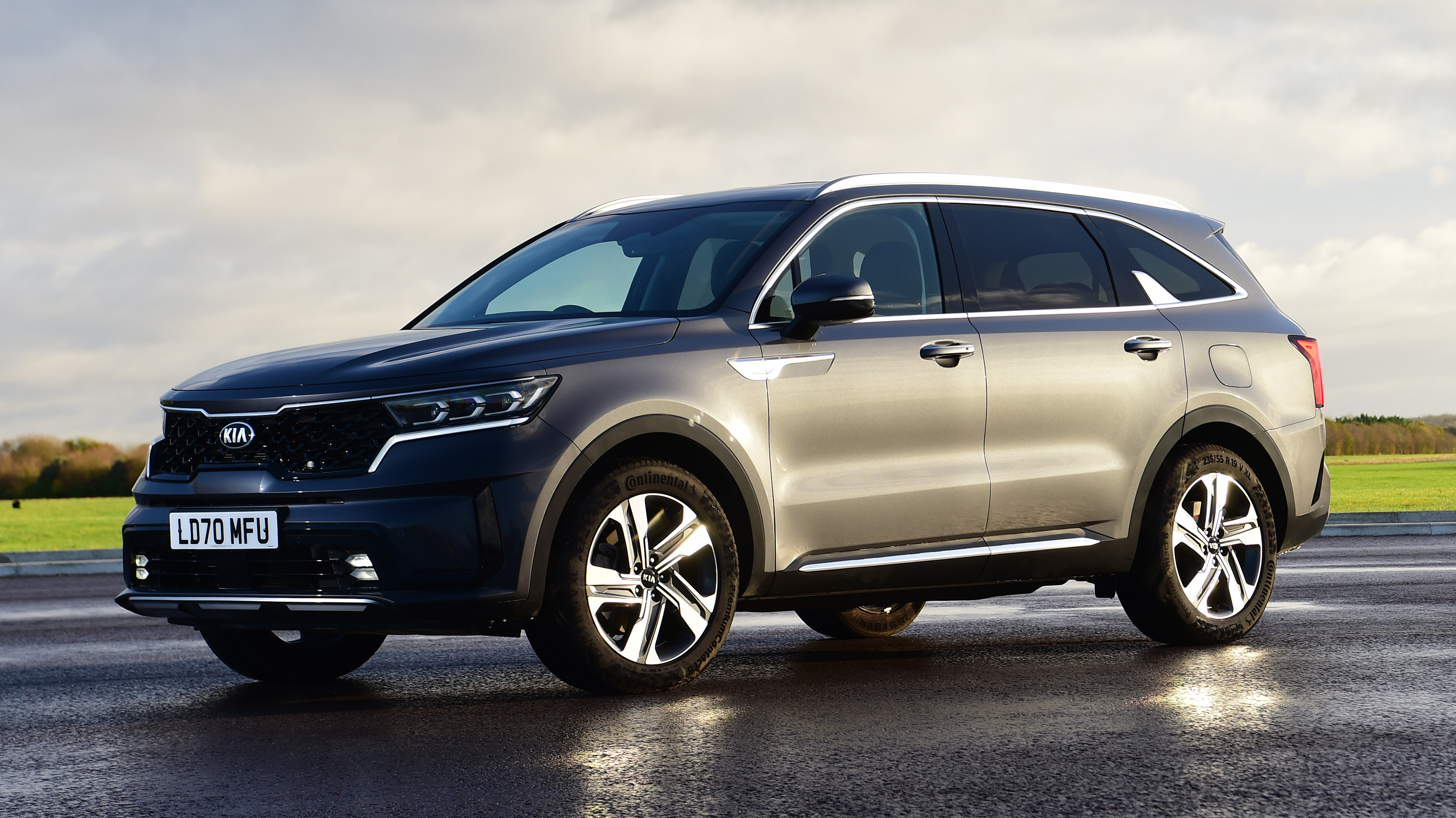 Volkswagen Tiguan Allspace - front static