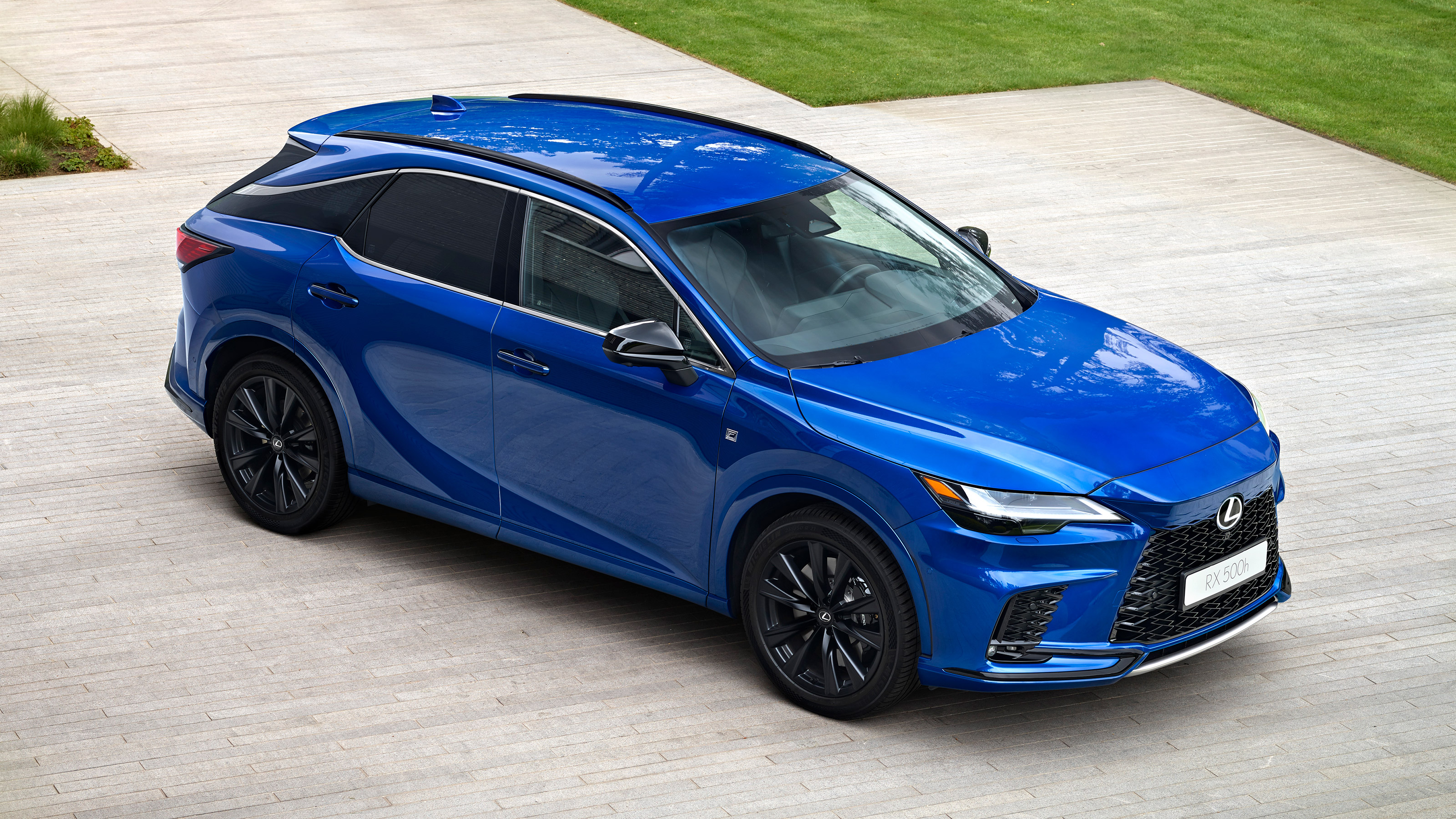 Lexus RX - blue above