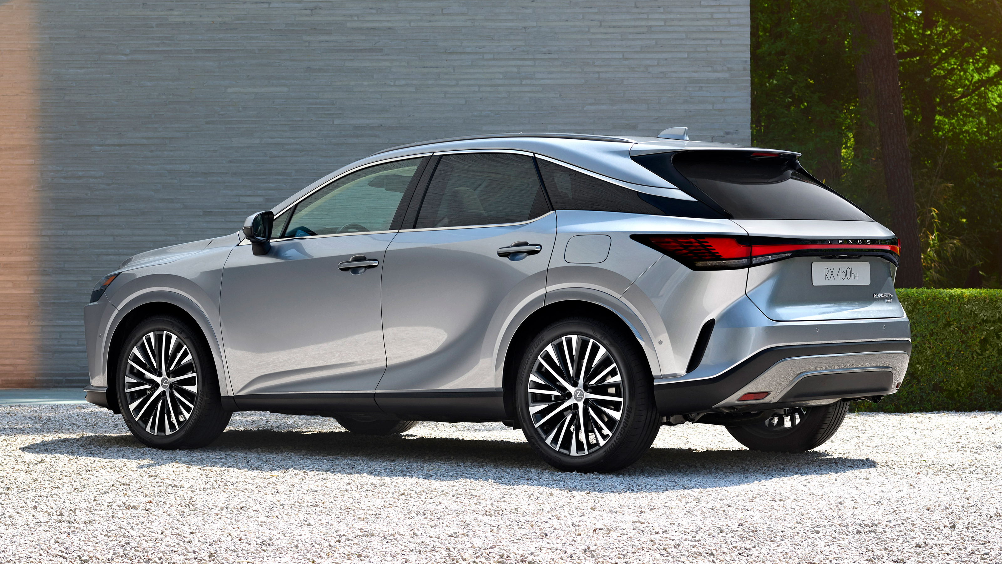 Lexus RX - rear