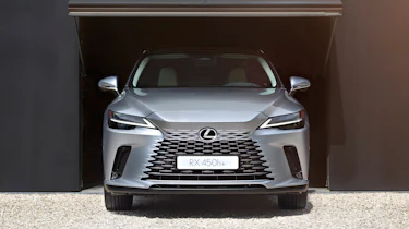 Lexus RX - full front
