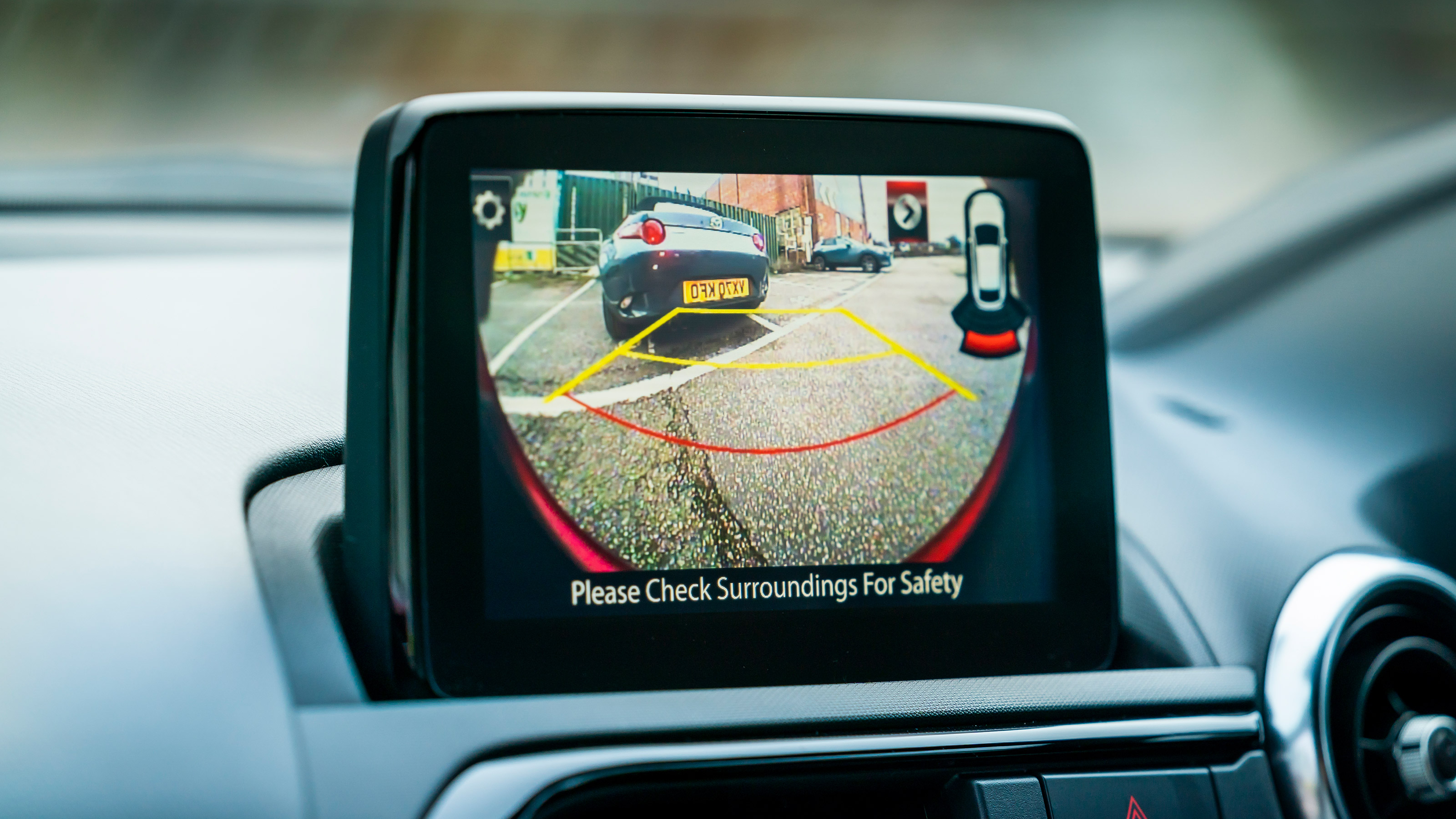 Mazda MX-5 RF - reversing camera