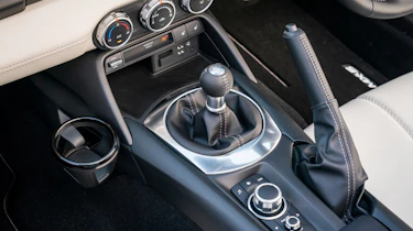 Mazda MX-5 RF - transmission