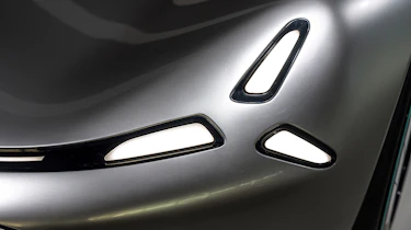 Mercedes Vision AMG concept - front light