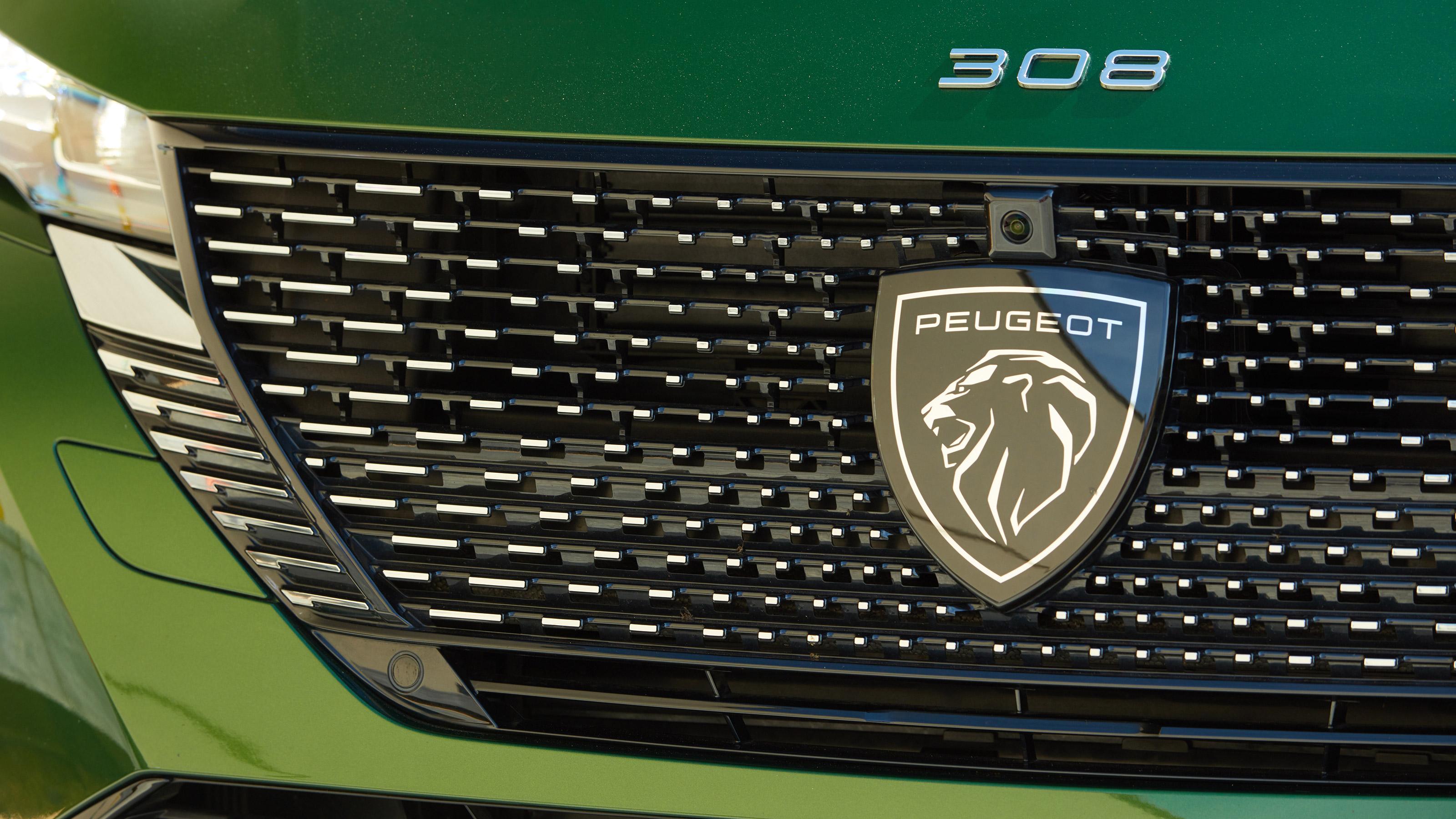 Peugeot 308 UK - badge